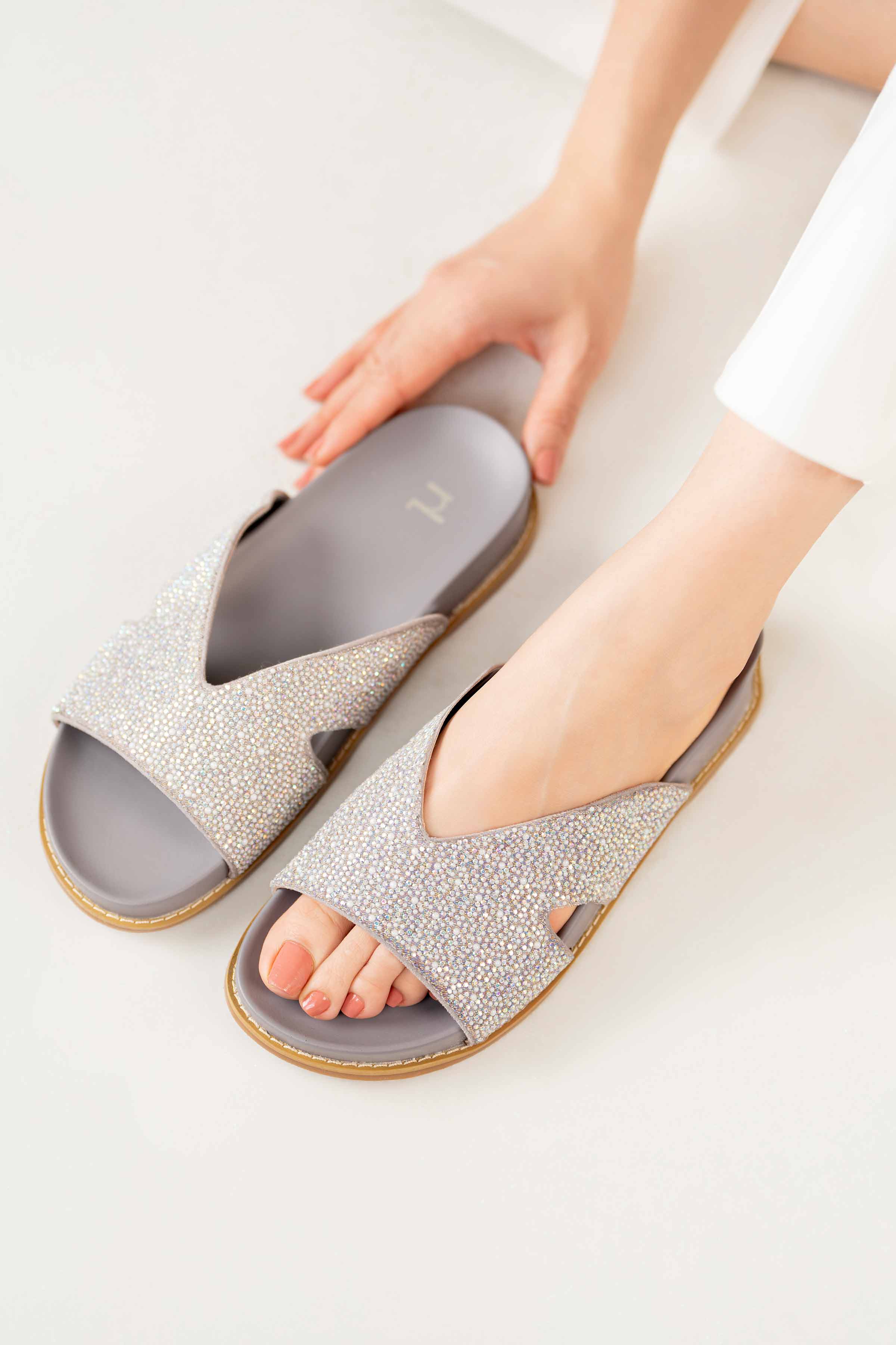 Silver Chappal-440562920 for Women - Fashion Collection | Nishat | Shop Online