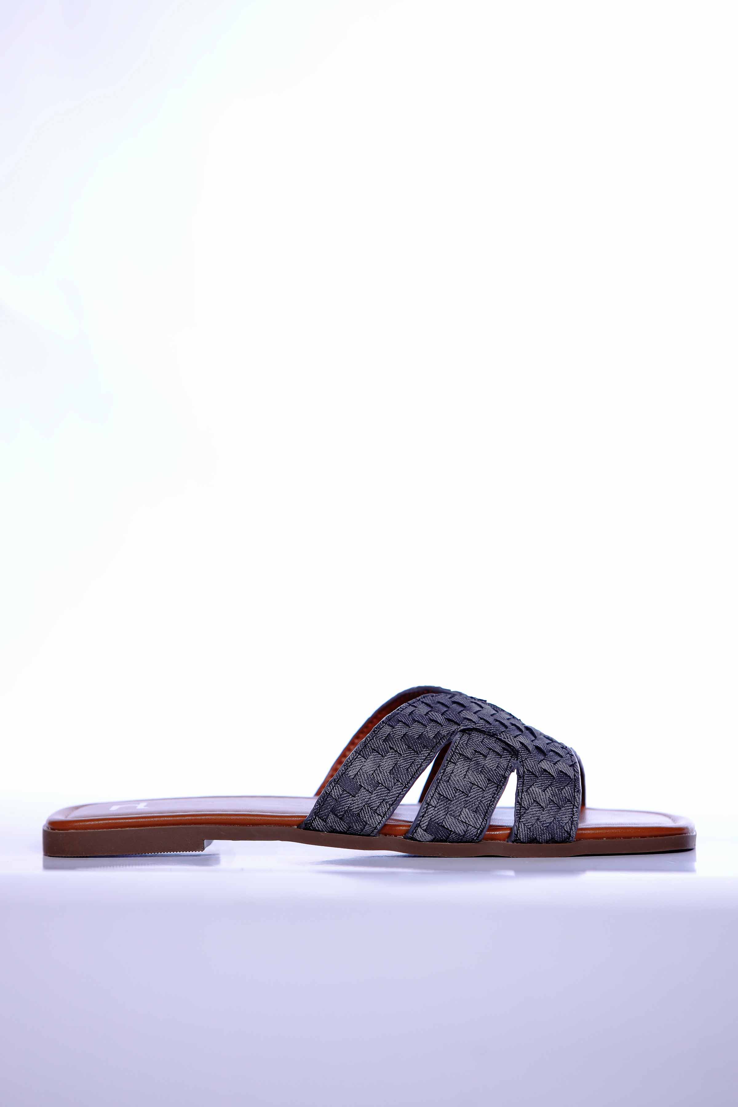 Black Chappal-440782903 for Women - Fashion Collection | Nishat | Shop Online