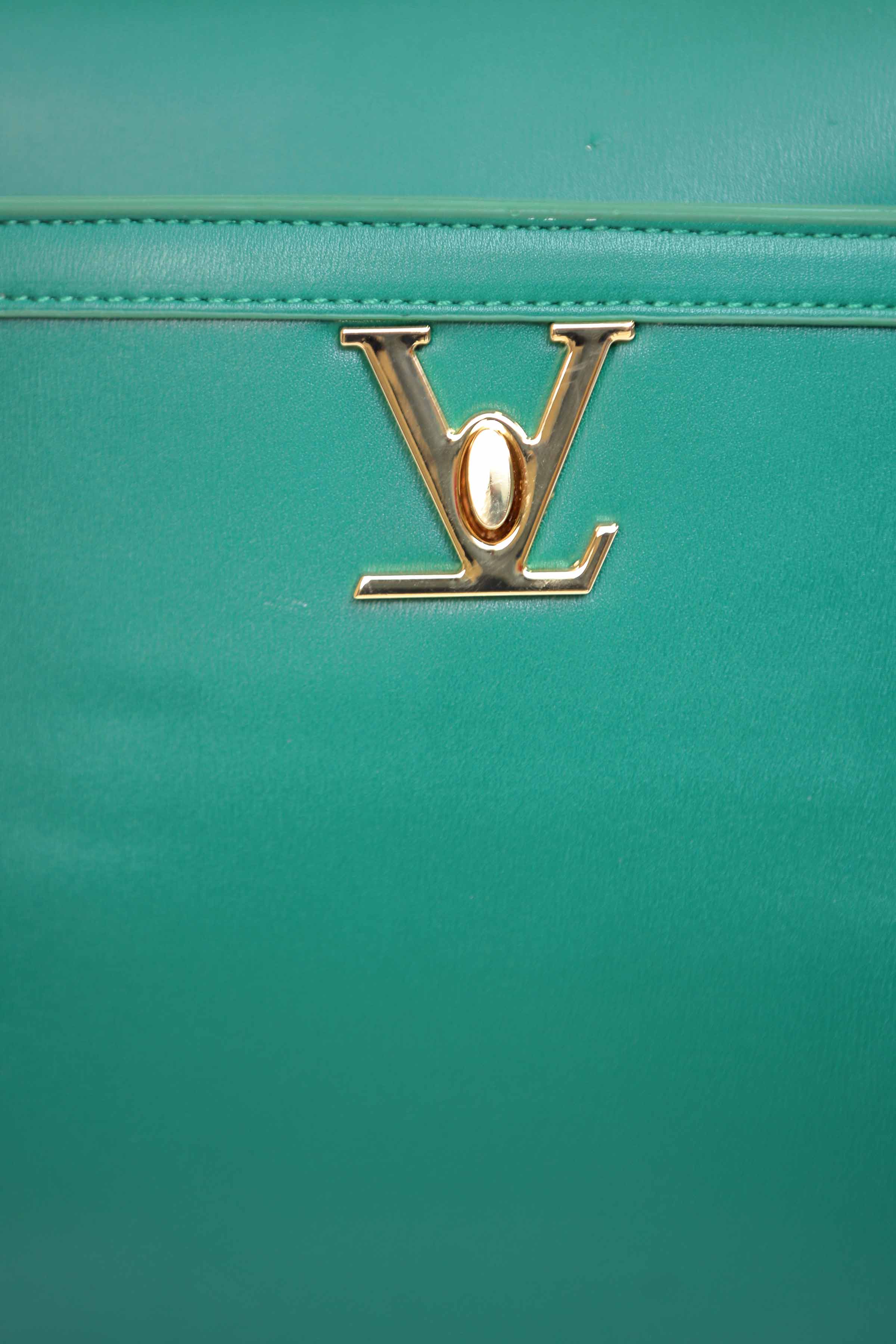 Green Shoulder Bag-440802104 for Women - Fashion Collection | Nishat | Shop Online