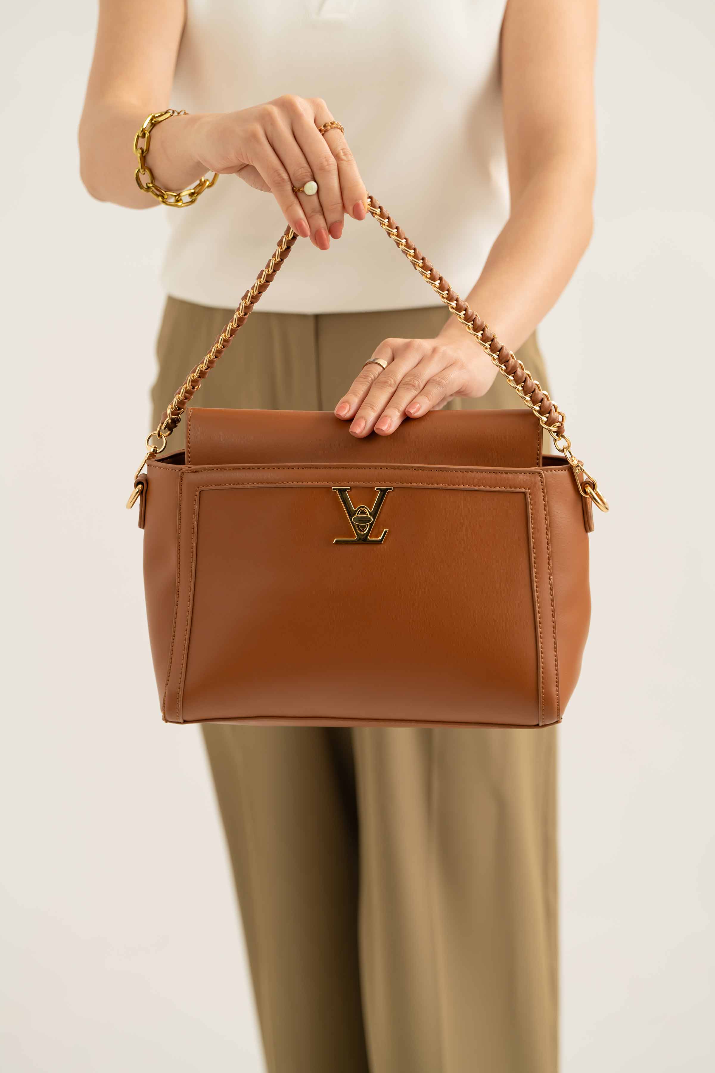 Brown Shoulder Bag-440802113 for Women - Fashion Collection | Nishat | Shop Online