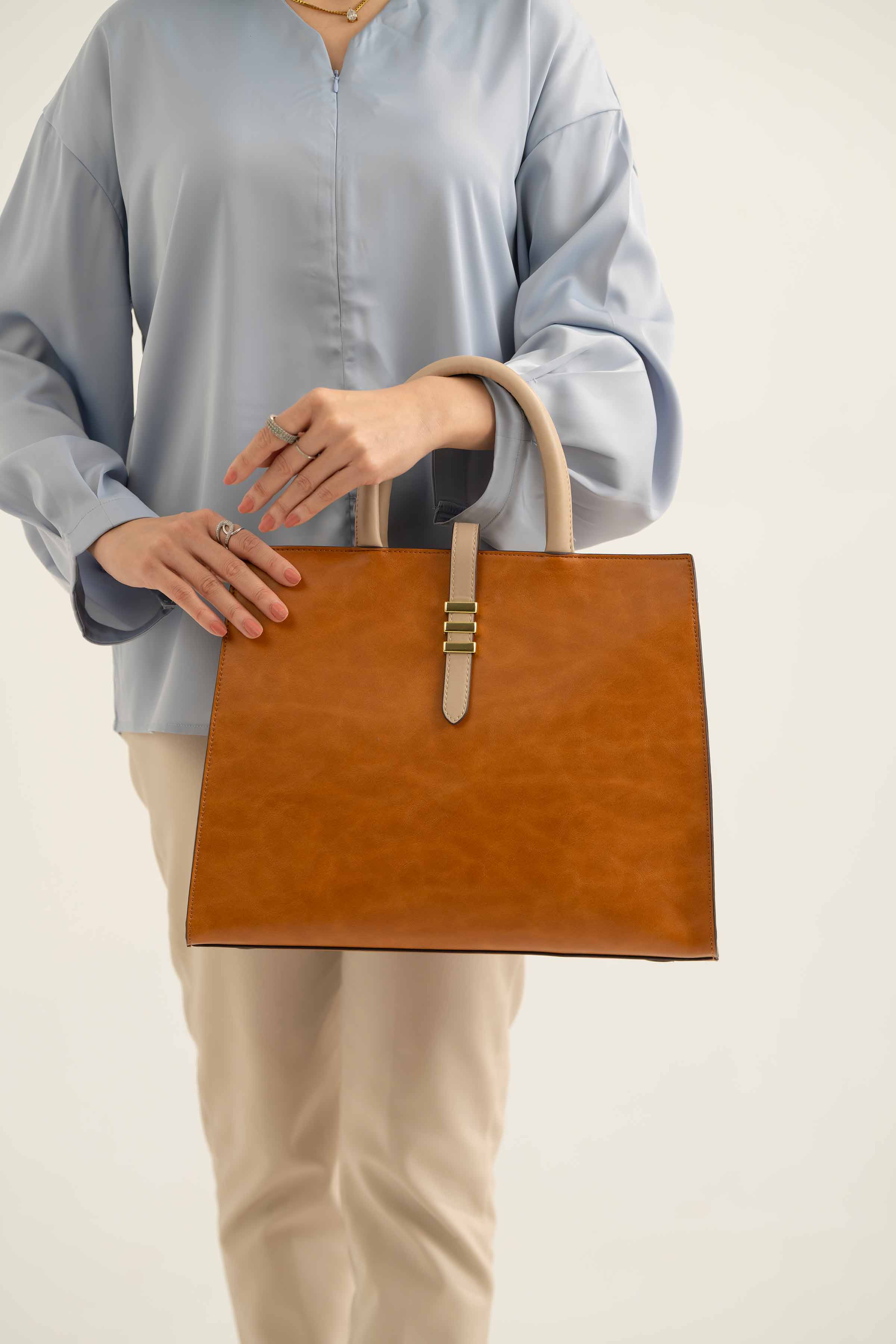 Brown Shoulder Bag-440922113 for Women - Fashion Collection | Nishat | Shop Online