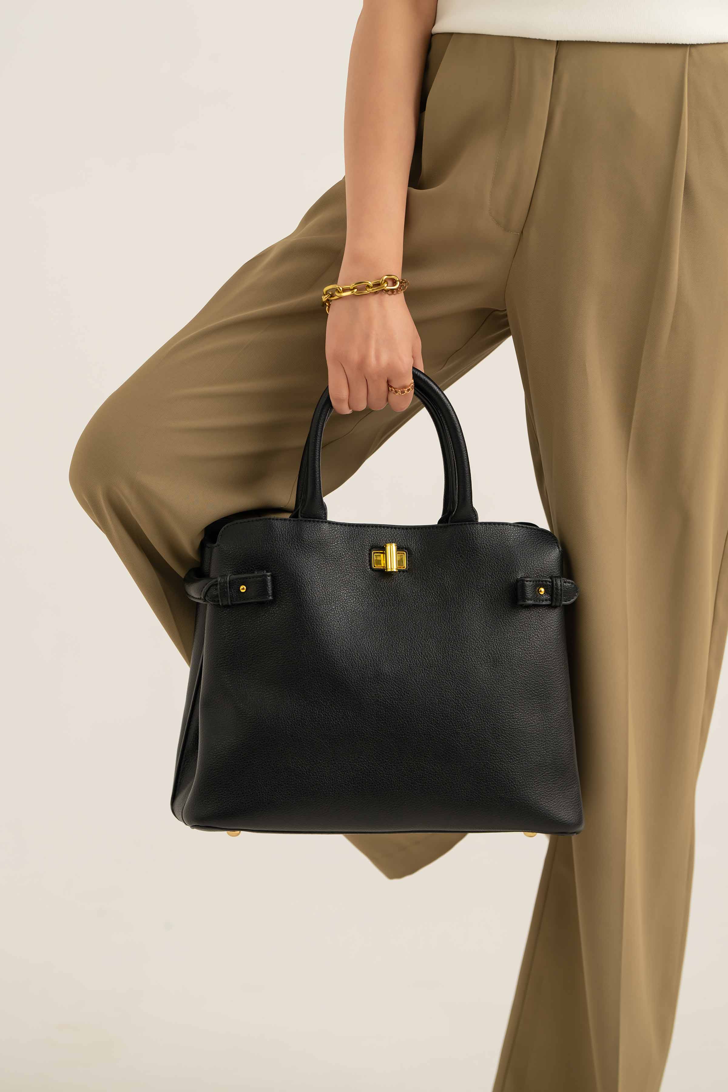 Black Shoulder Bag-440952103 for Women - Fashion Collection | Nishat | Shop Online