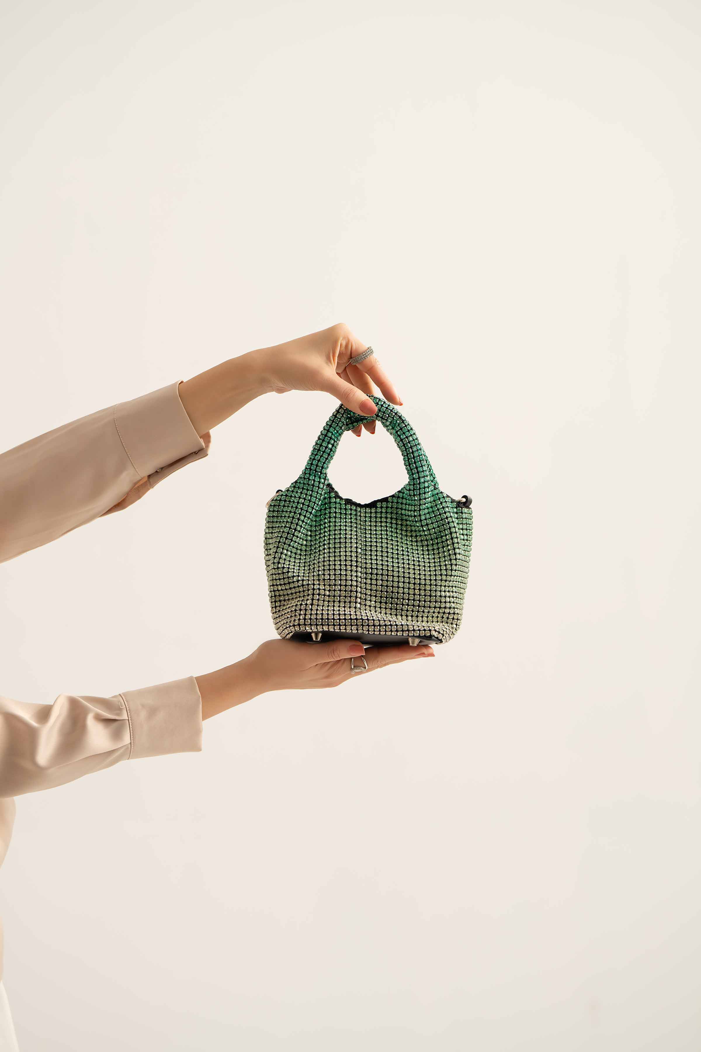 Green Clutch-441092104 for Women - Fashion Collection | Nishat | Shop Online