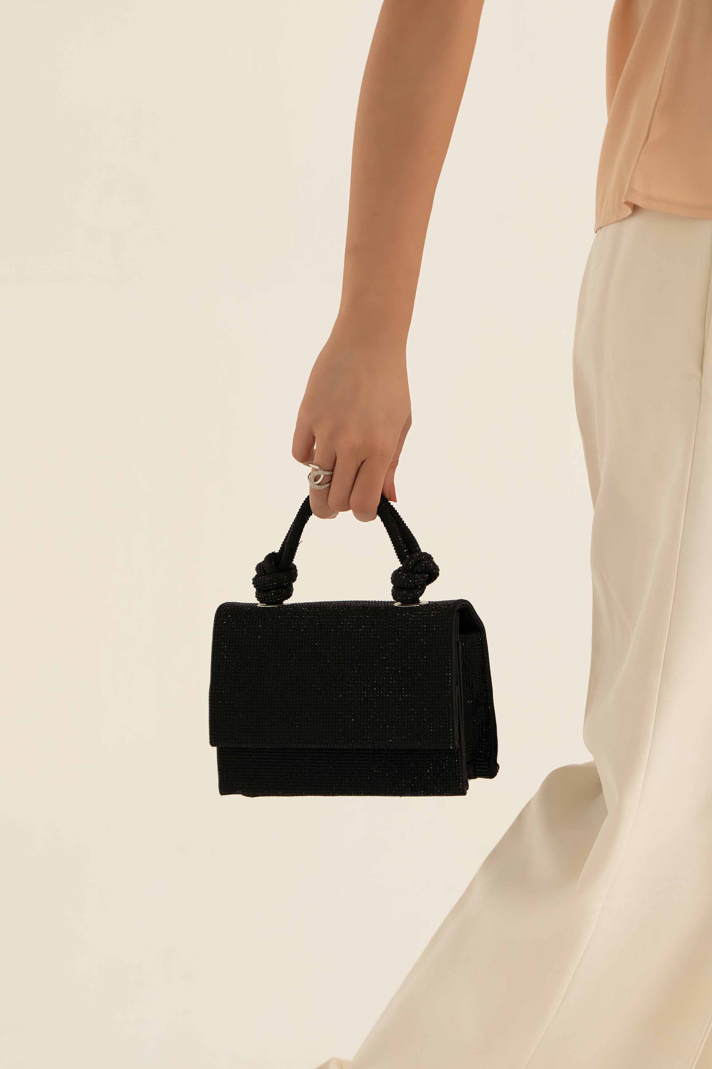 Black Clutch-441102103 for Women - Fashion Collection | Nishat | Shop Online