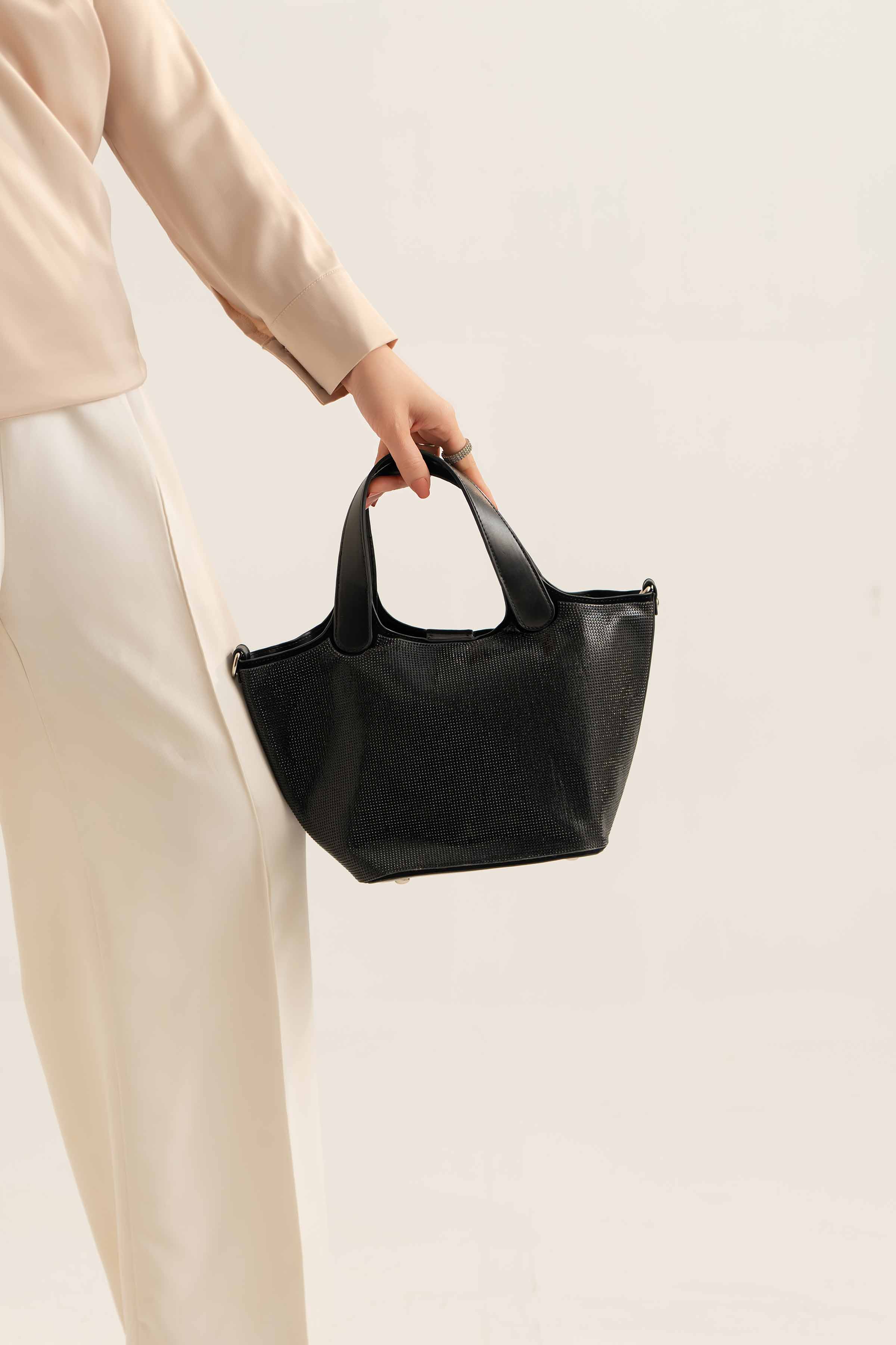 Black Clutch-441132103 for Women - Fashion Collection | Nishat | Shop Online