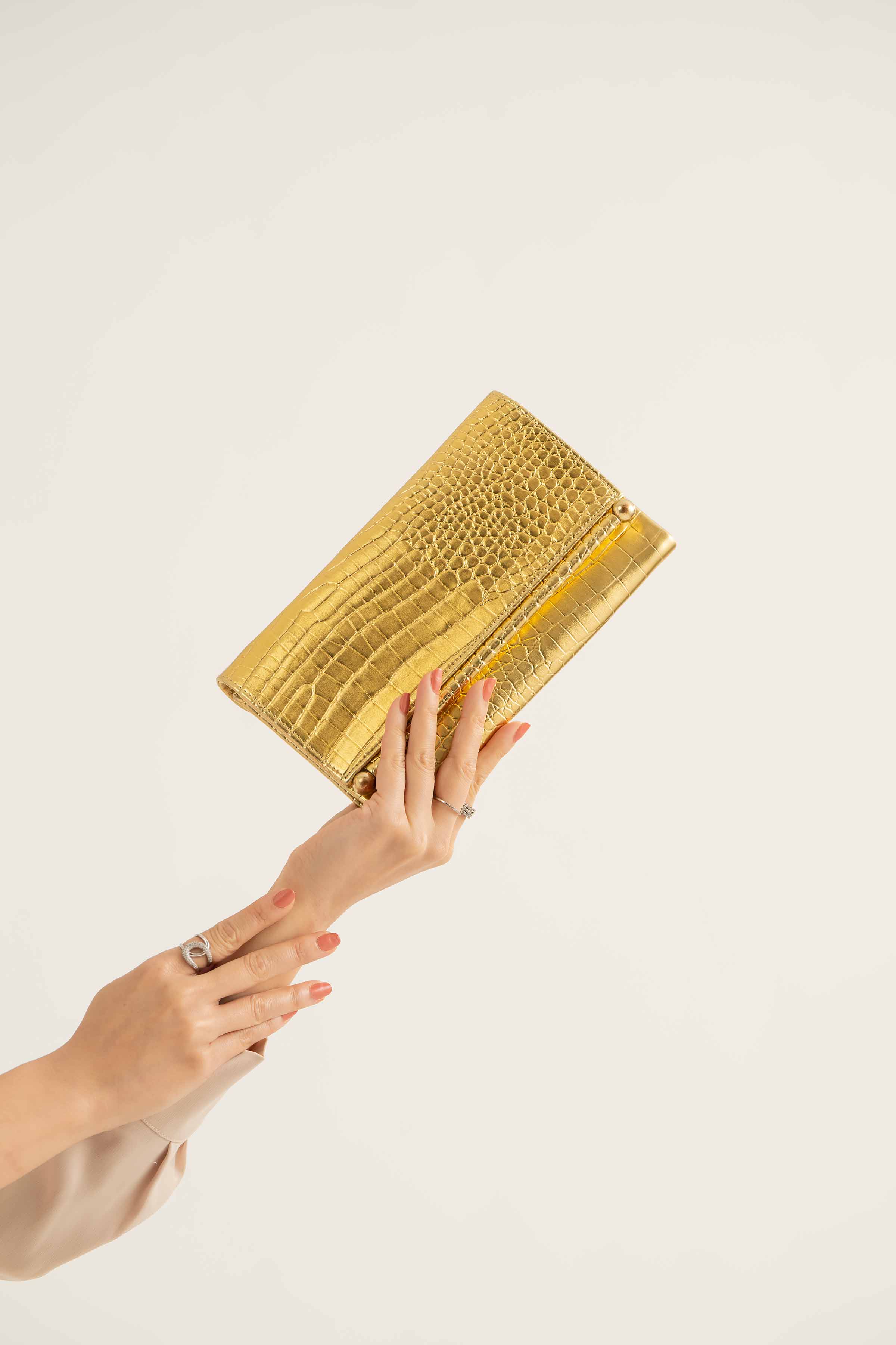 Gold Clutch-441282119 for Women - Fashion Collection | Nishat | Shop Online