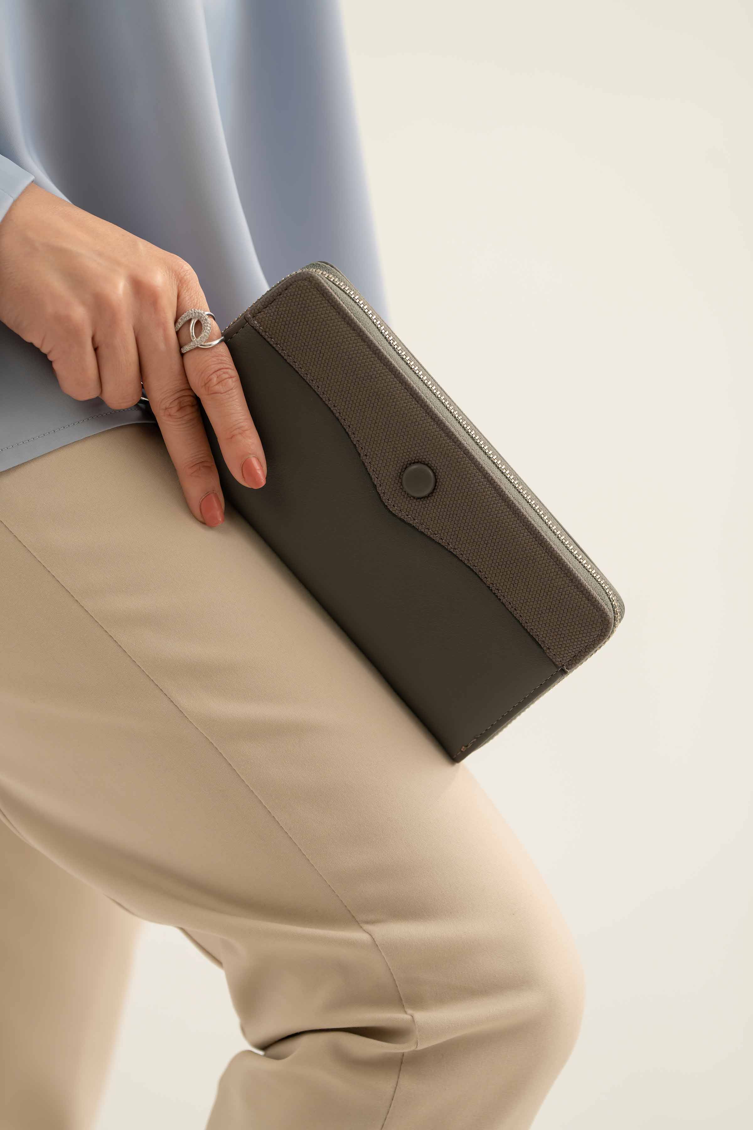 Grey Wallet-441322111 for Women - Fashion Collection | Nishat | Shop Online