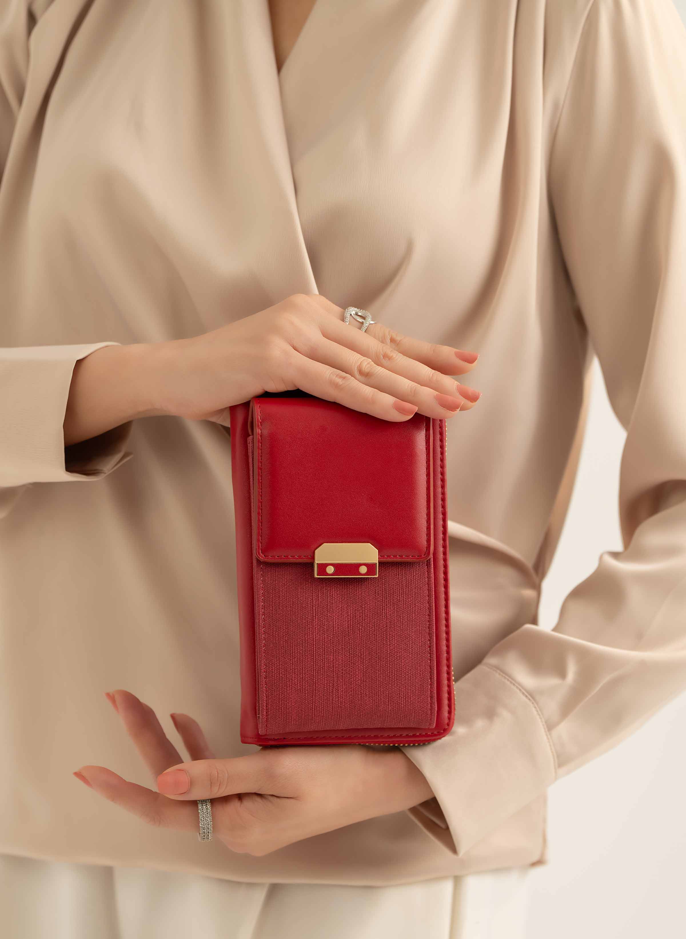 Red Phone Bag-441372101 for Women - Fashion Collection | Nishat | Shop Online