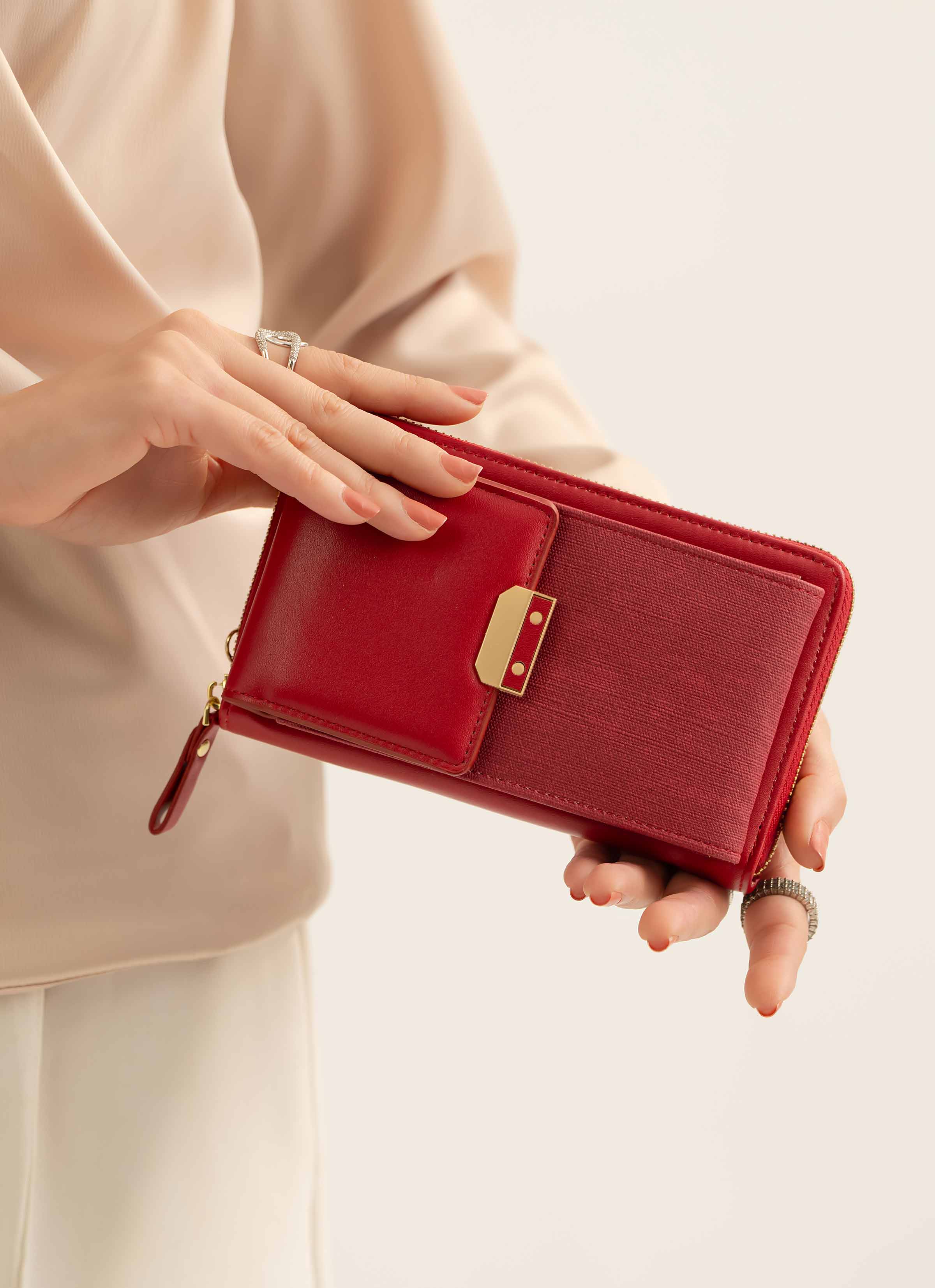 Red Phone Bag-441372101 for Women - Fashion Collection | Nishat | Shop Online