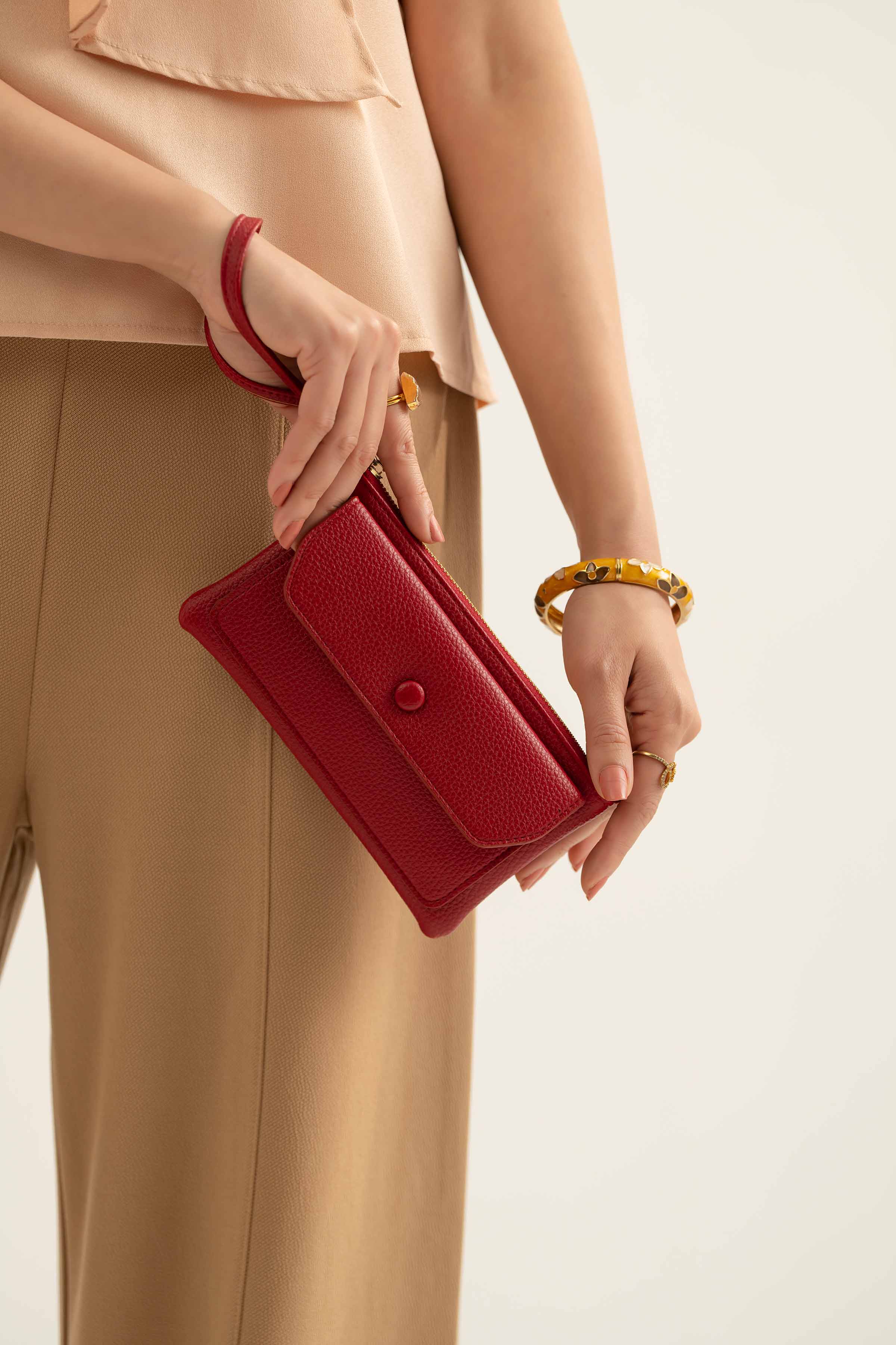 Red Wallet-441392101 for Women - Fashion Collection | Nishat | Shop Online