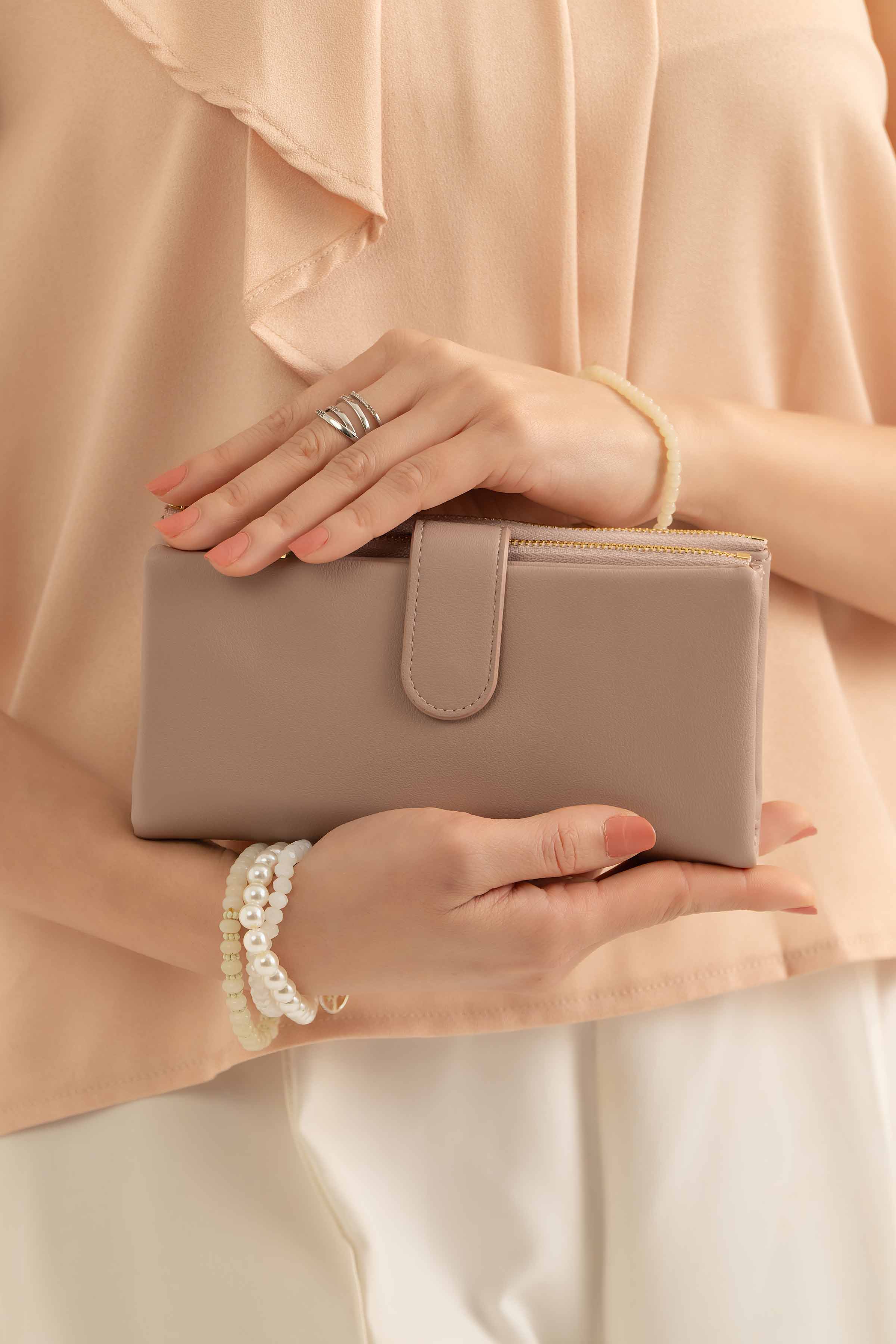 Pink Wallet-441452105 for Women - Fashion Collection | Nishat | Shop Online