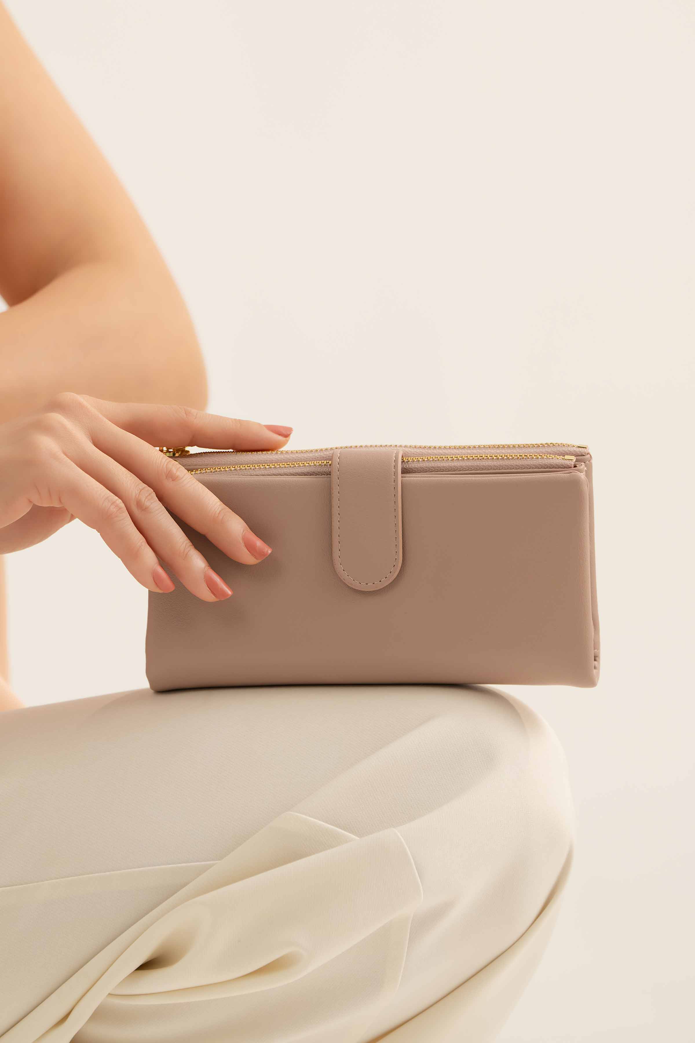 Pink Wallet-441452105 for Women - Fashion Collection | Nishat | Shop Online