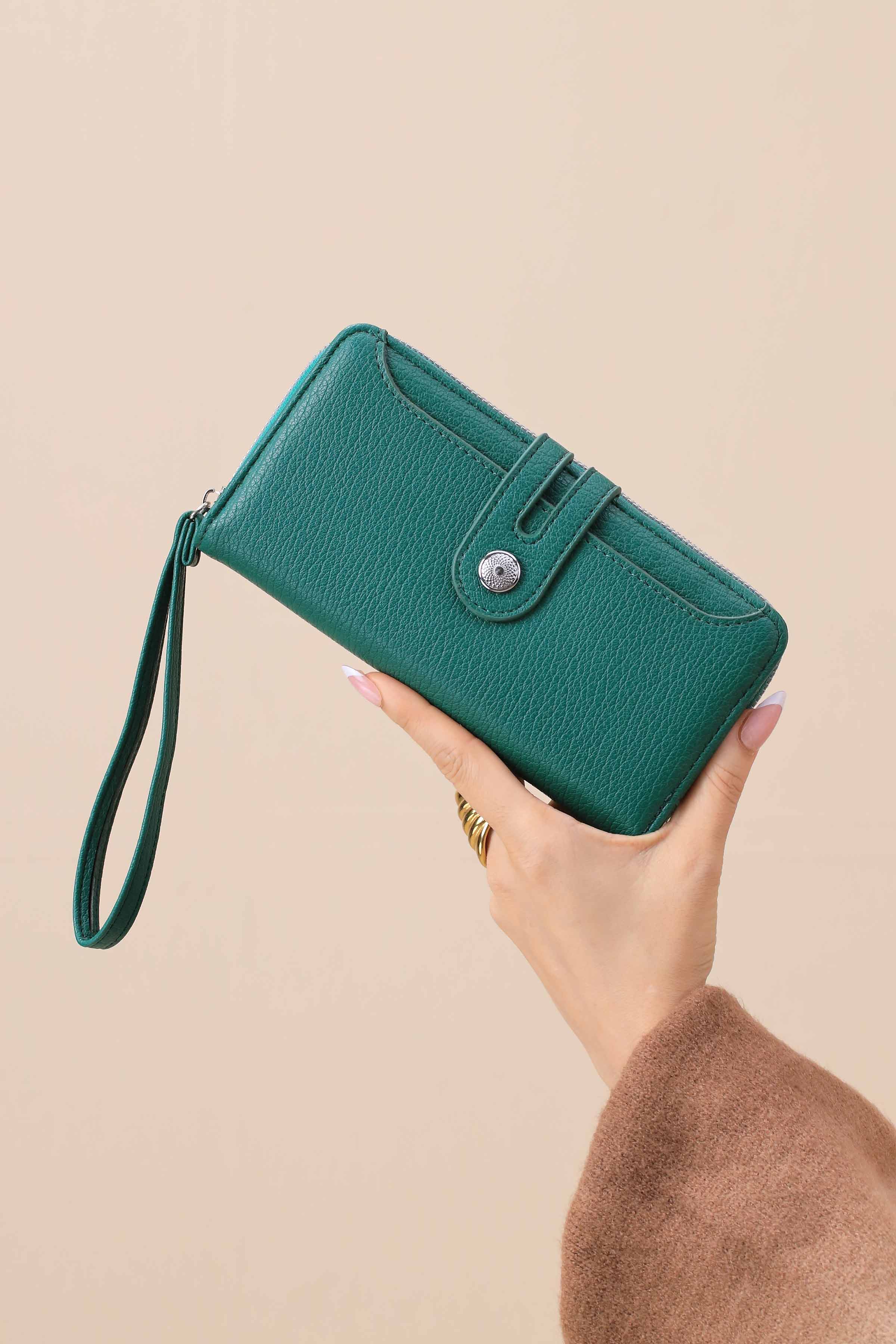 Green Wallet-441572104-for Women - Bag Winter Collection | Nishat | Shop Online