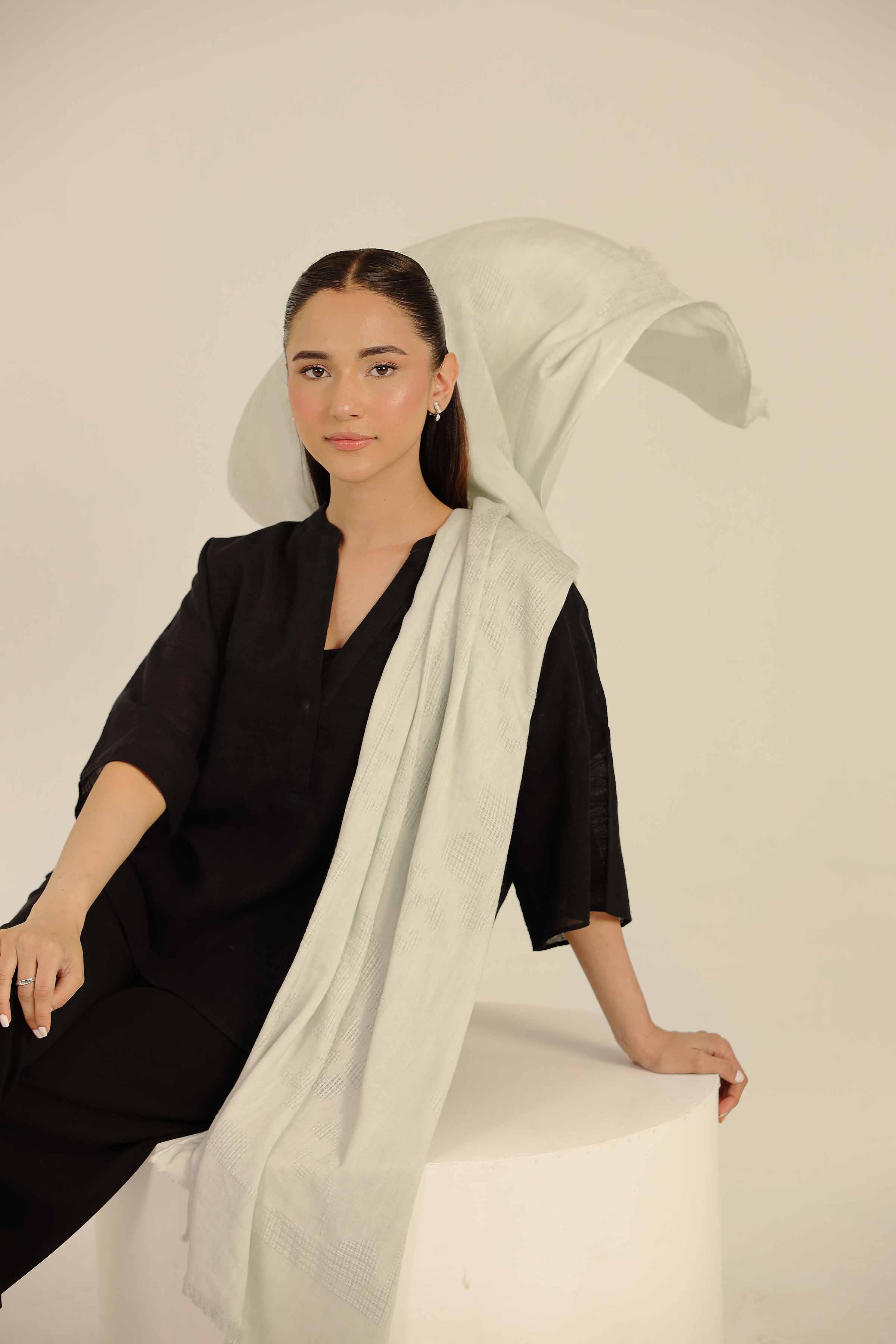 Grey Women Scarf-442692111 for Women - Fashion Collection | Nishat | Shop Online