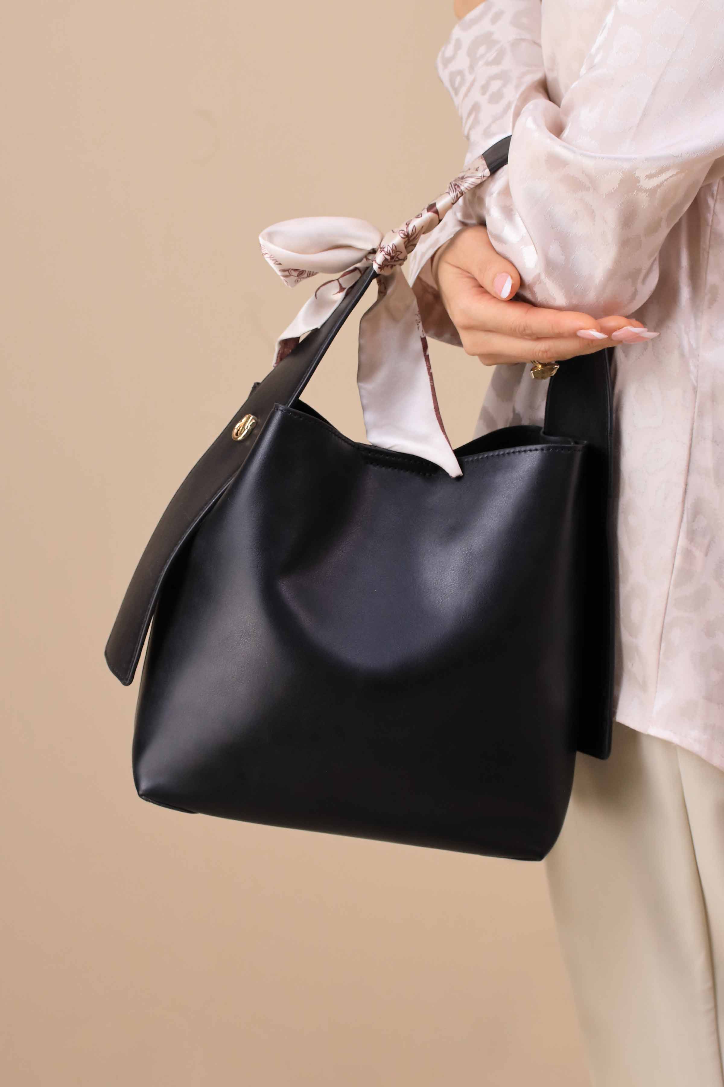 Black Shoulder Bag-443242103-for Women - Bag Winter Collection | Nishat | Shop Online