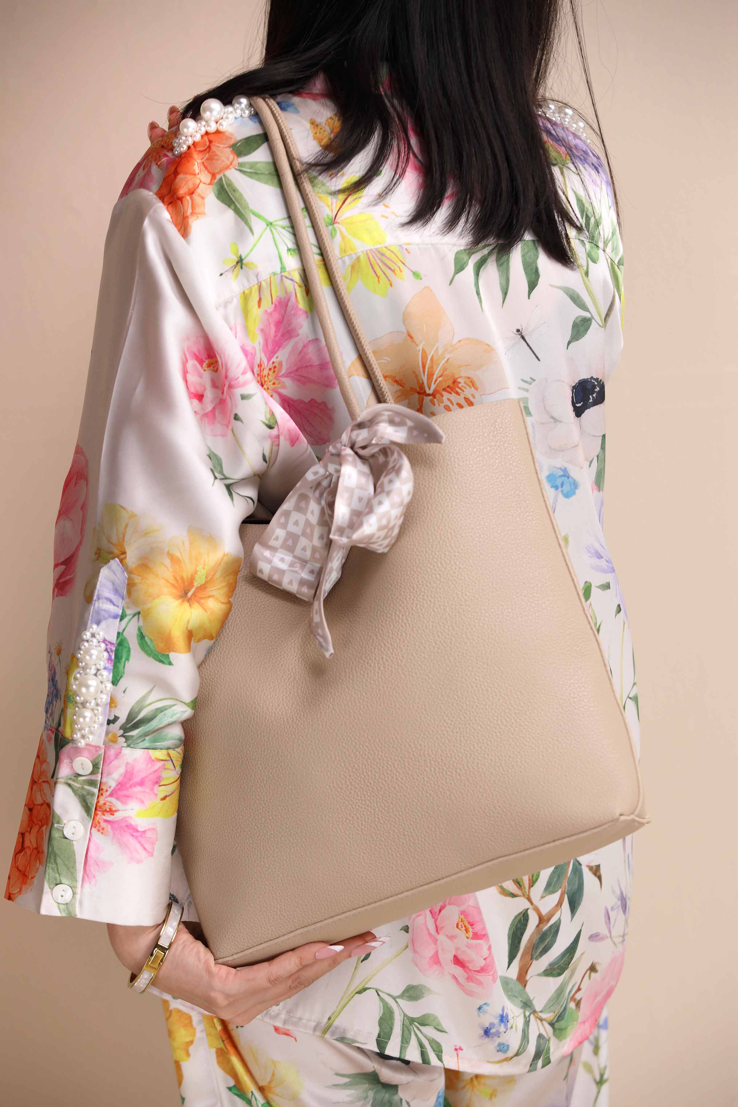 Light Khaki Tote Bag-443602130