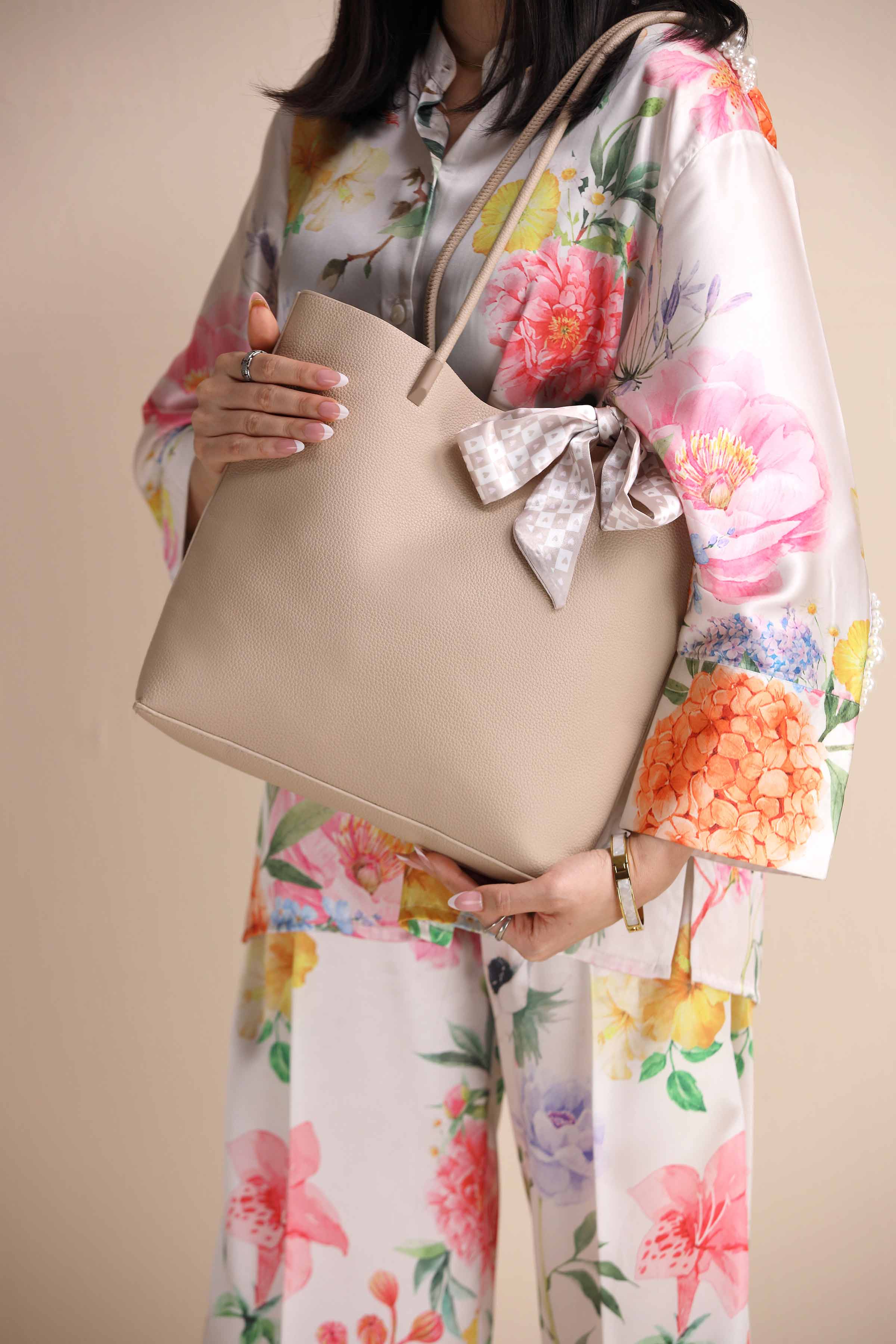 Light Khaki Tote Bag-443602130