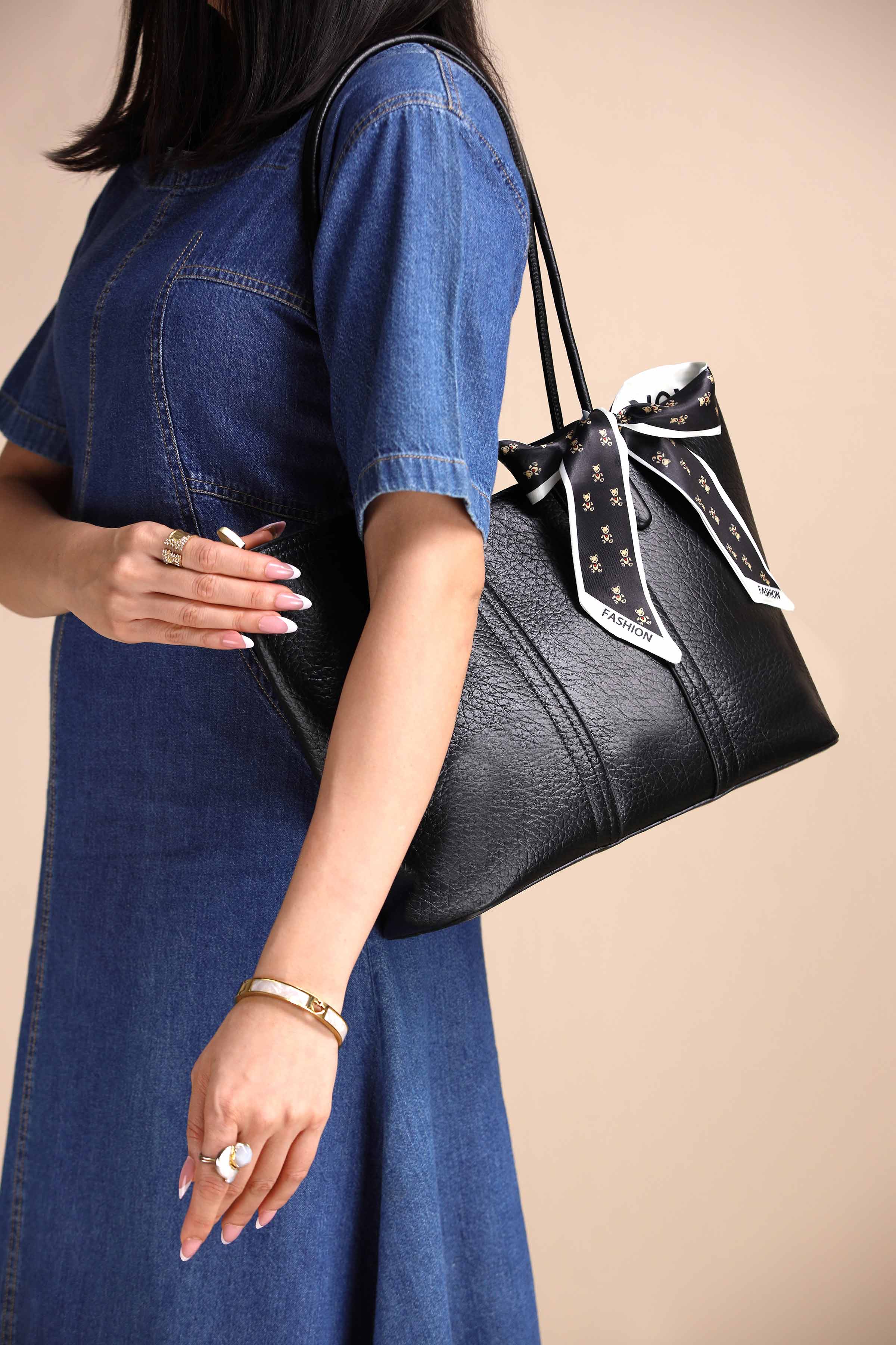 Black Tote Bag-443612103 for Women - Bag Winter Collection | Nishat | Shop Online