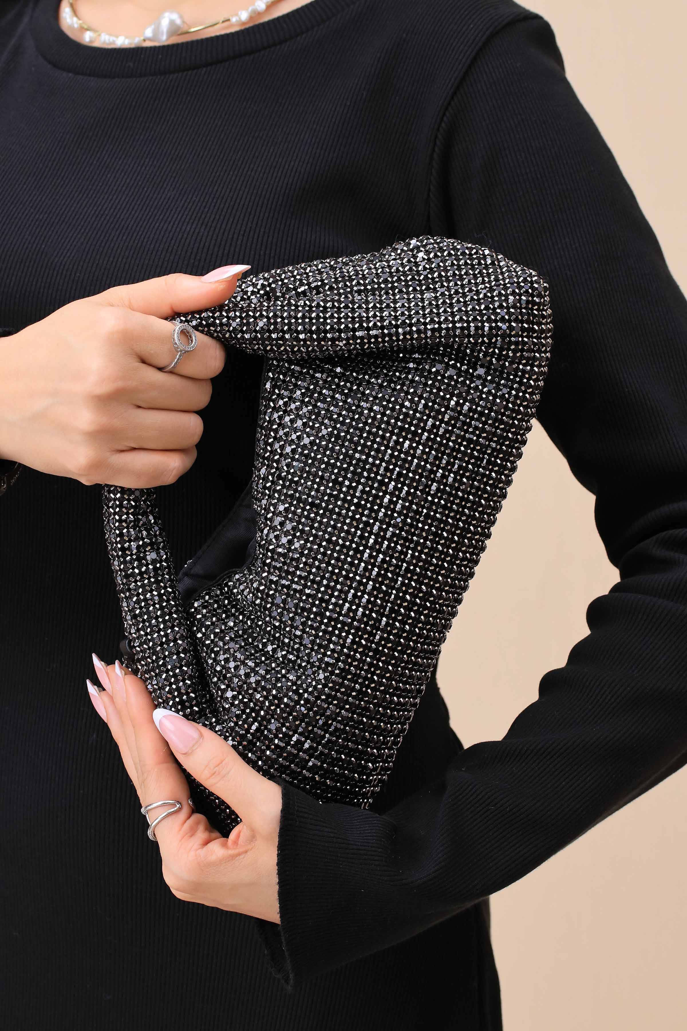 Black Clutch-444252103-for Women - Bag Winter Collection | Nishat | Shop Online