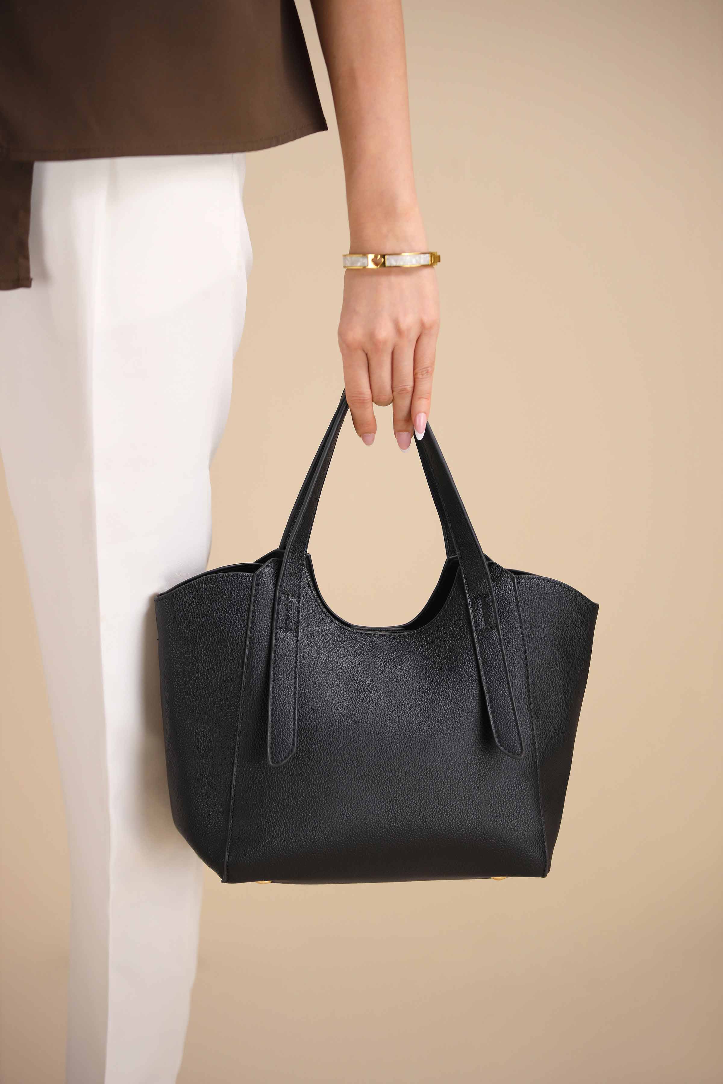 Black Shoulder Bag-444352103 for Women - Bag Winter Collection | Nishat | Shop Online