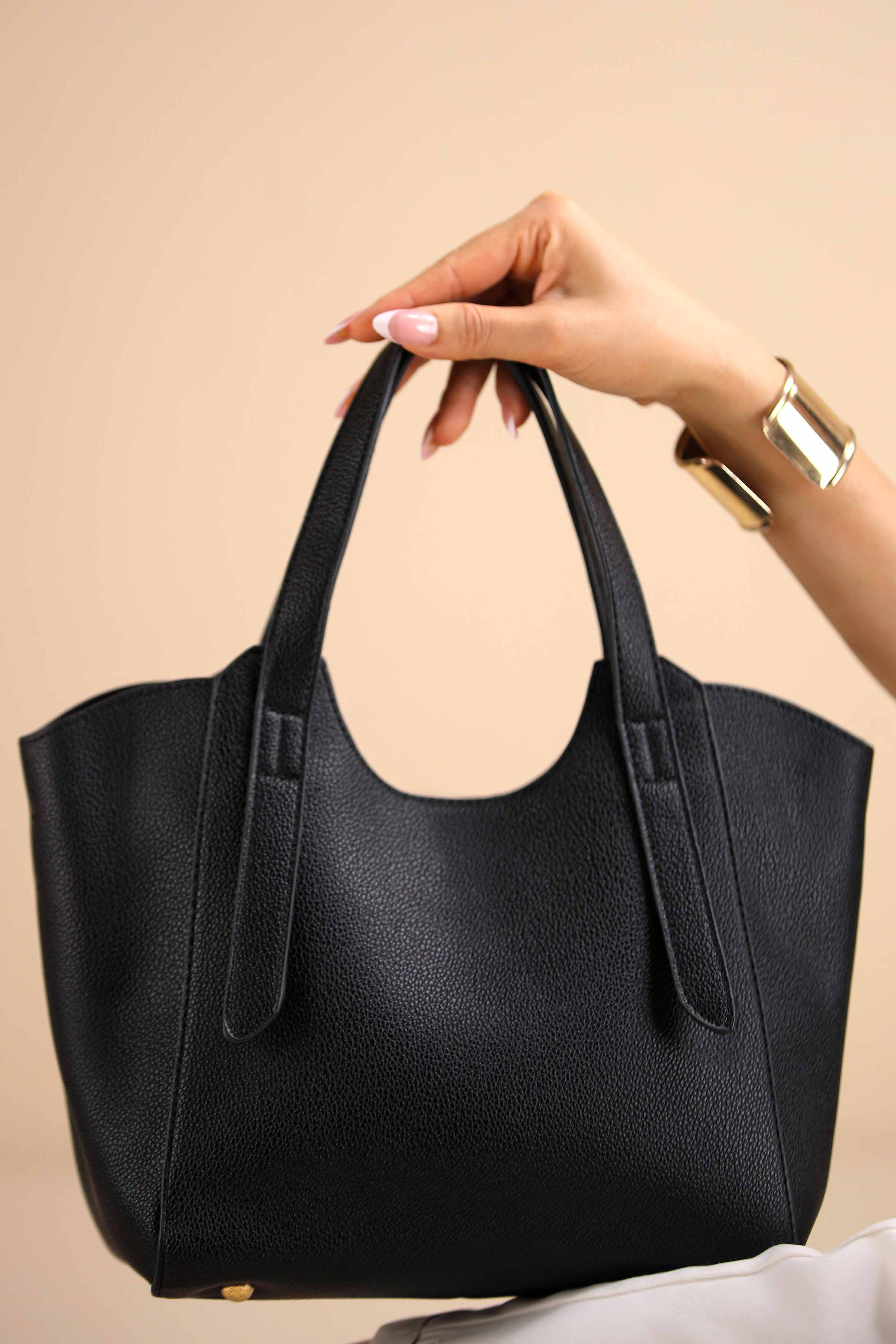 Black Shoulder Bag-444352103 for Women - Bag Winter Collection | Nishat | Shop Online