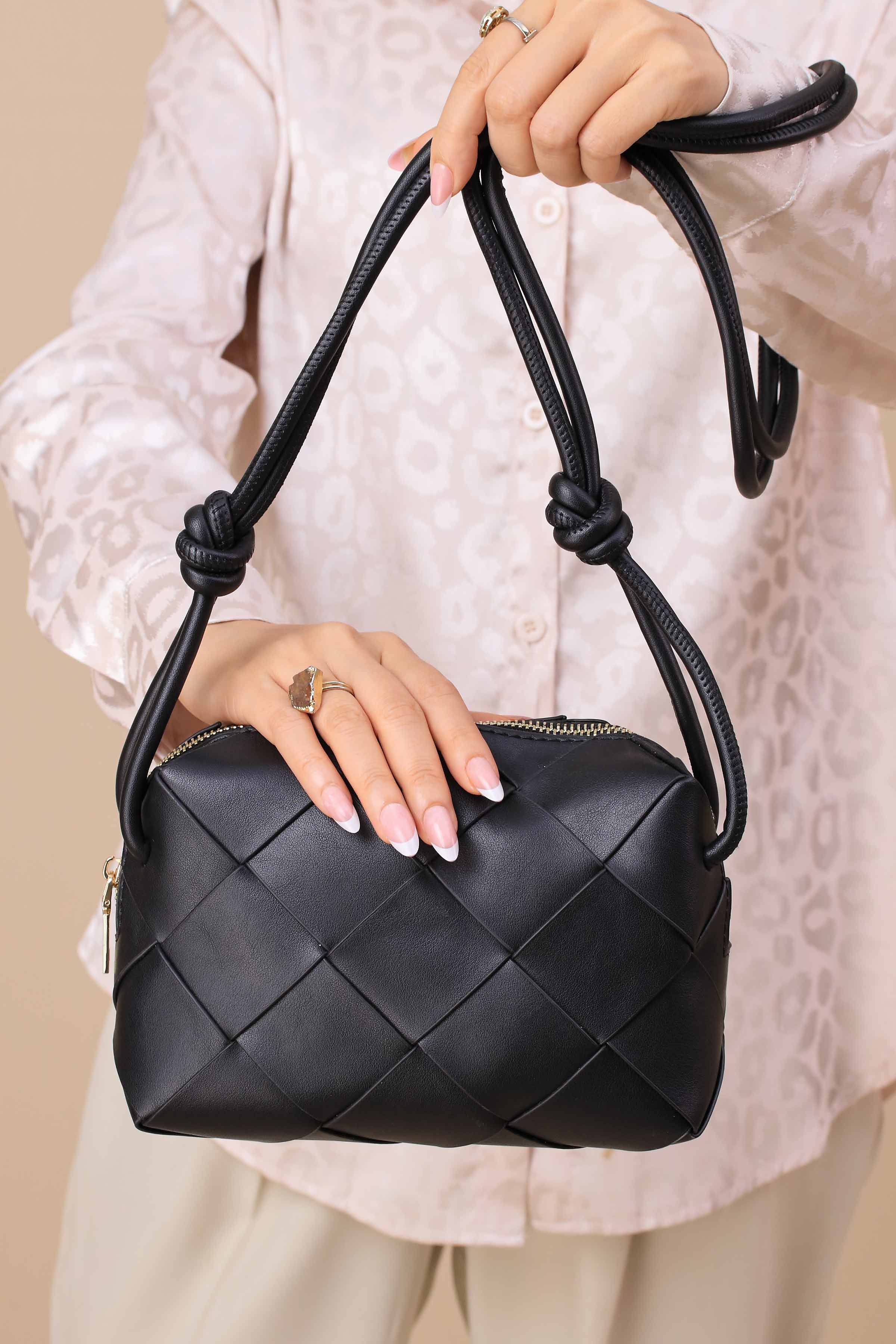 Black Clutch-444752103-for Women - Bag Winter Collection | Nishat | Shop Online