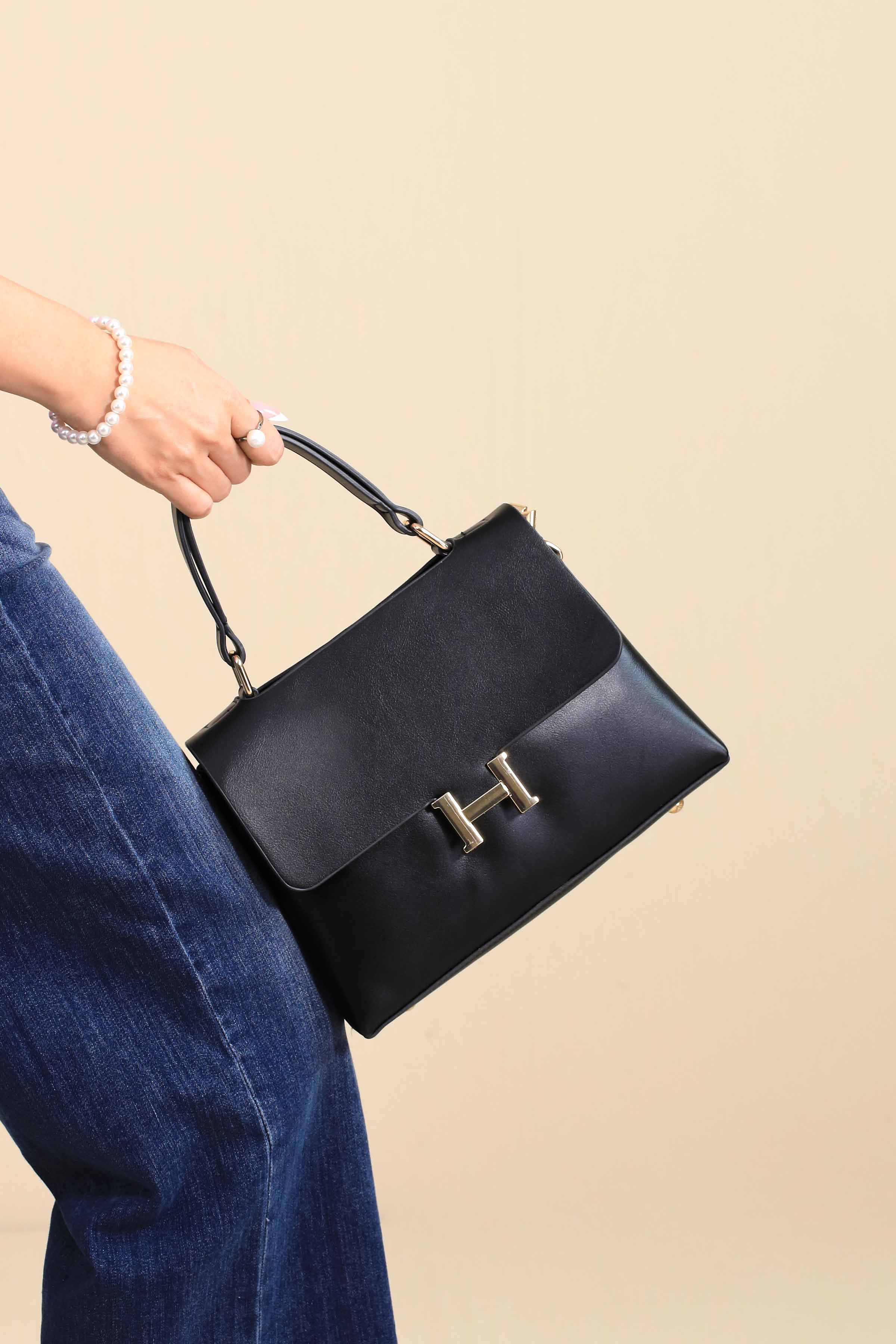 Black Shoulder Bag-444812103 for Women - Bag Winter Collection | Nishat | Shop Online