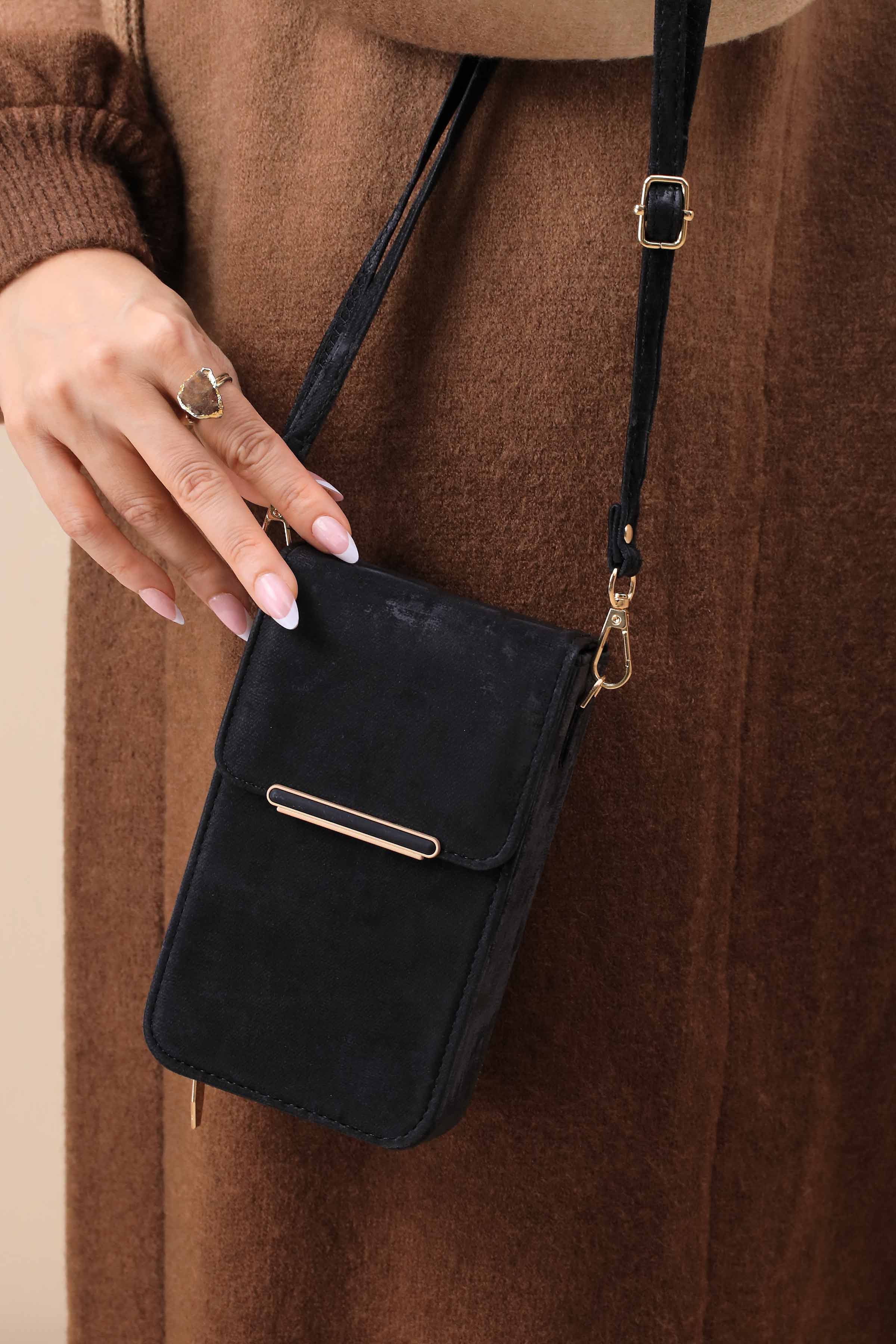 Black Phone Bag-444922103-for Women - Bag Winter Collection | Nishat | Shop Online