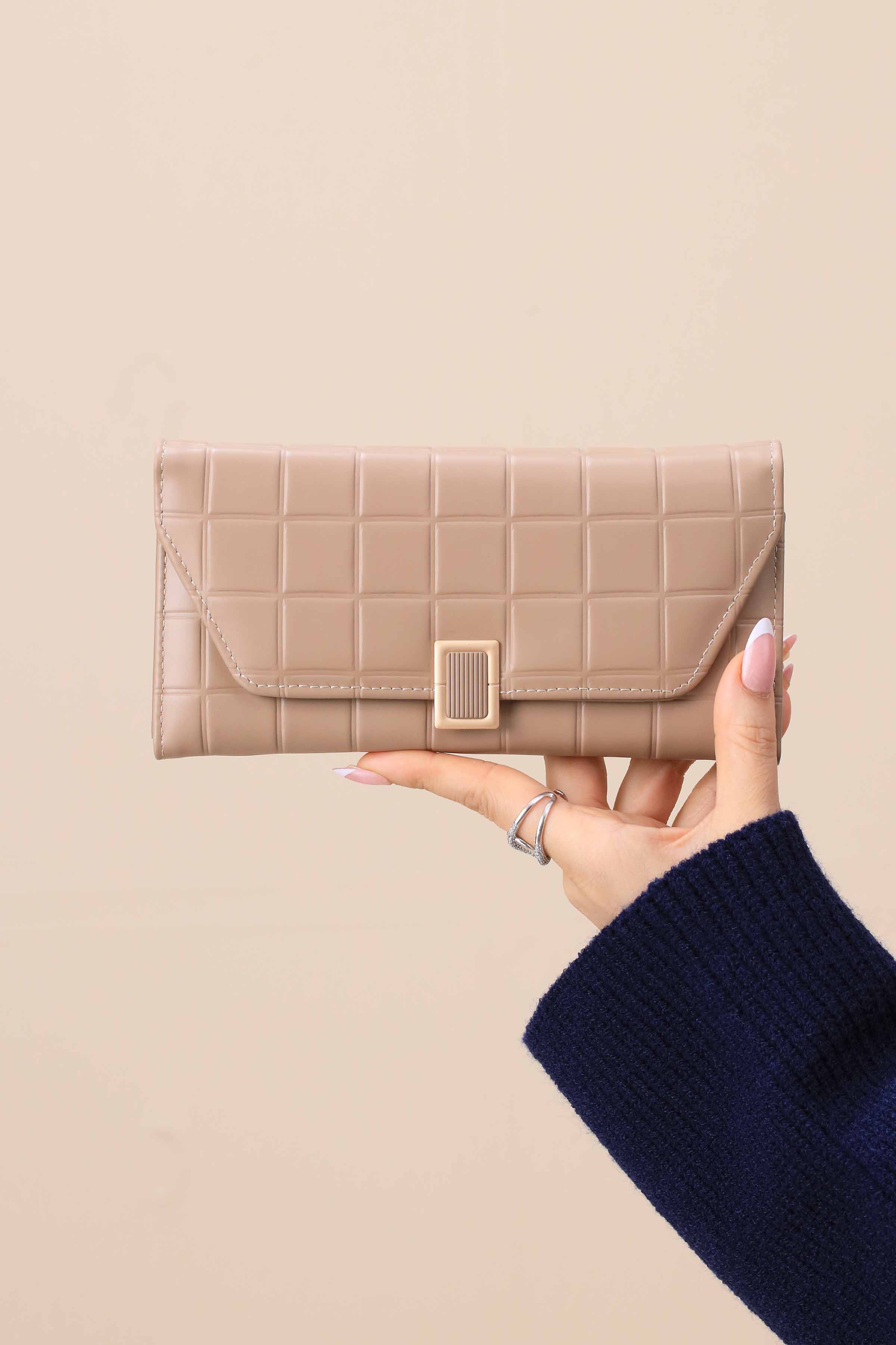 Camel Wallet-444952129