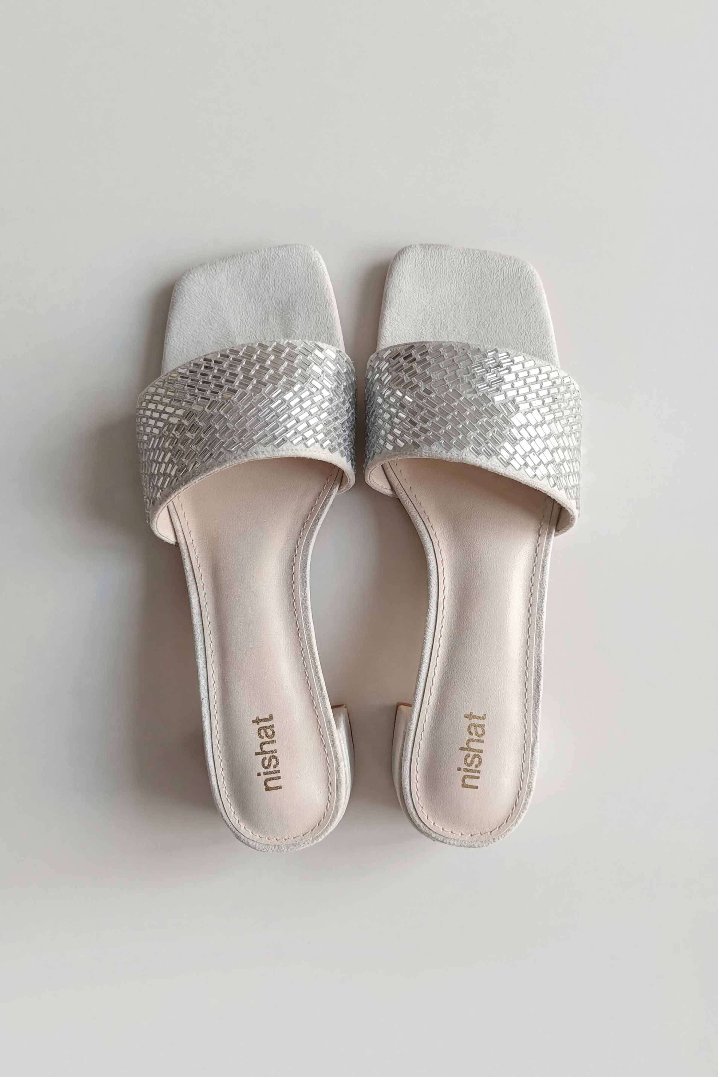 Off White Chappal-445262918 for Women - Fashion Collection | Nishat | Shop Online