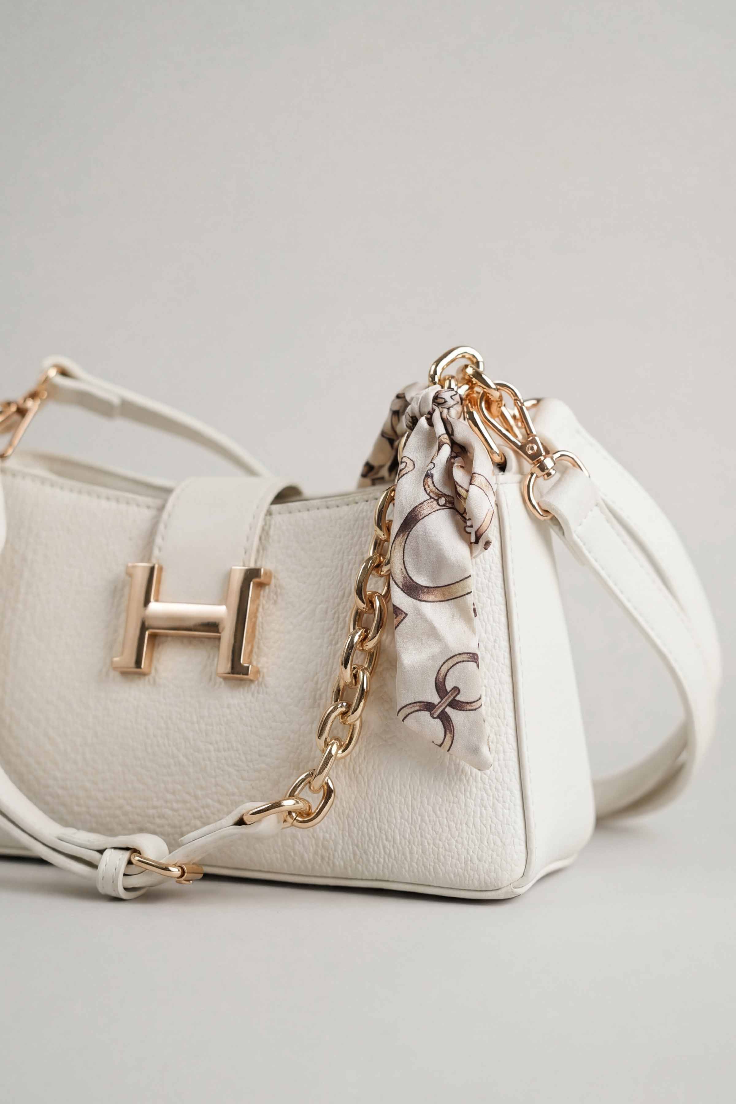 White Shoulder Bag-445562112