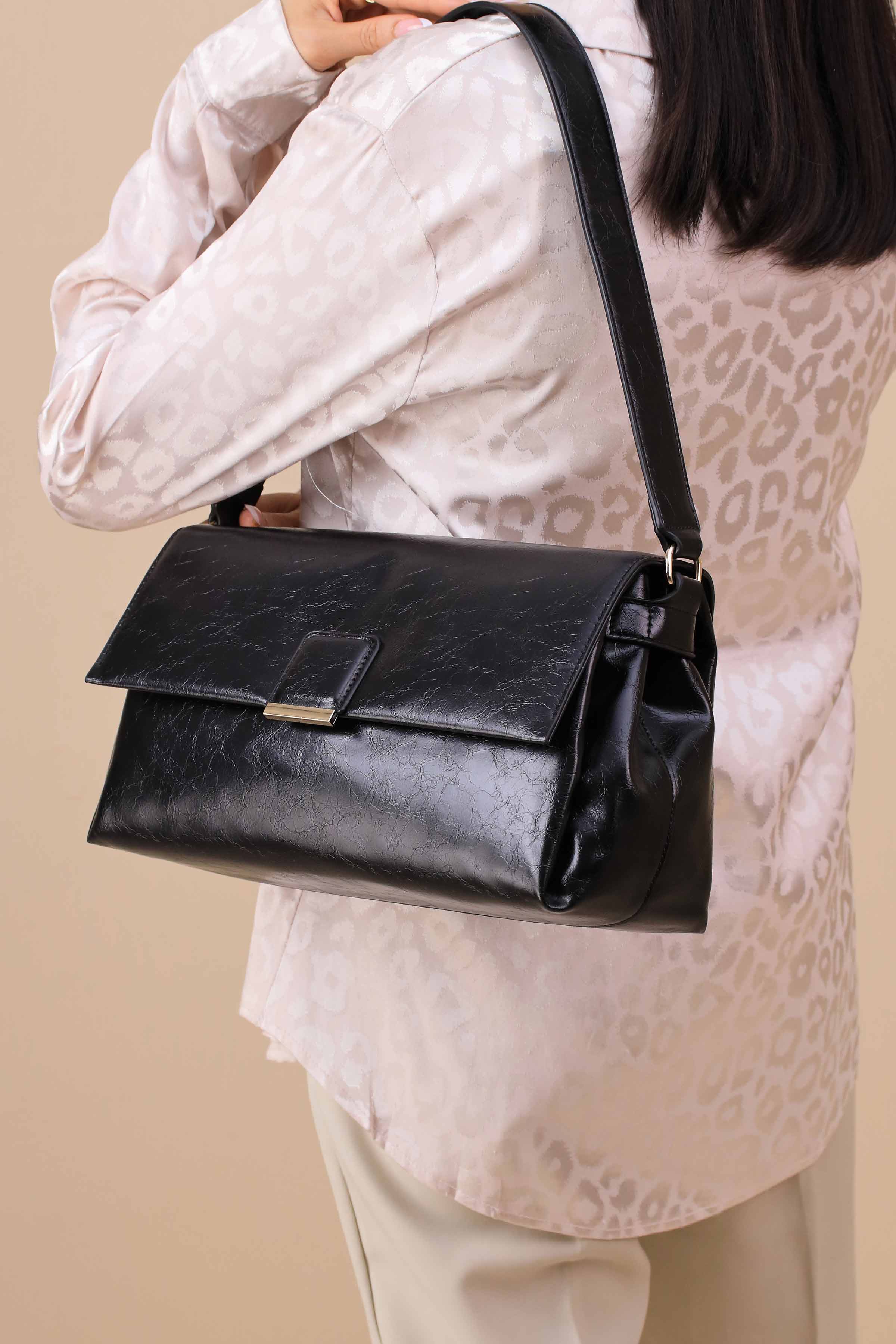 Black Shoulder Bag-445722103-for Women - Bag Winter Collection | Nishat | Shop Online