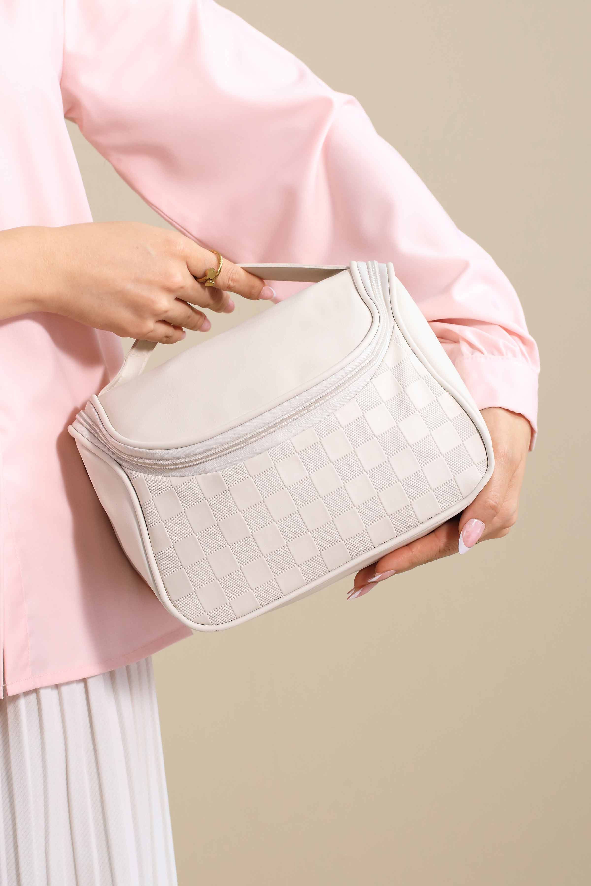 White Vanity Bag-445912112 for Women - Bag Winter Collection | Nishat | Shop Online