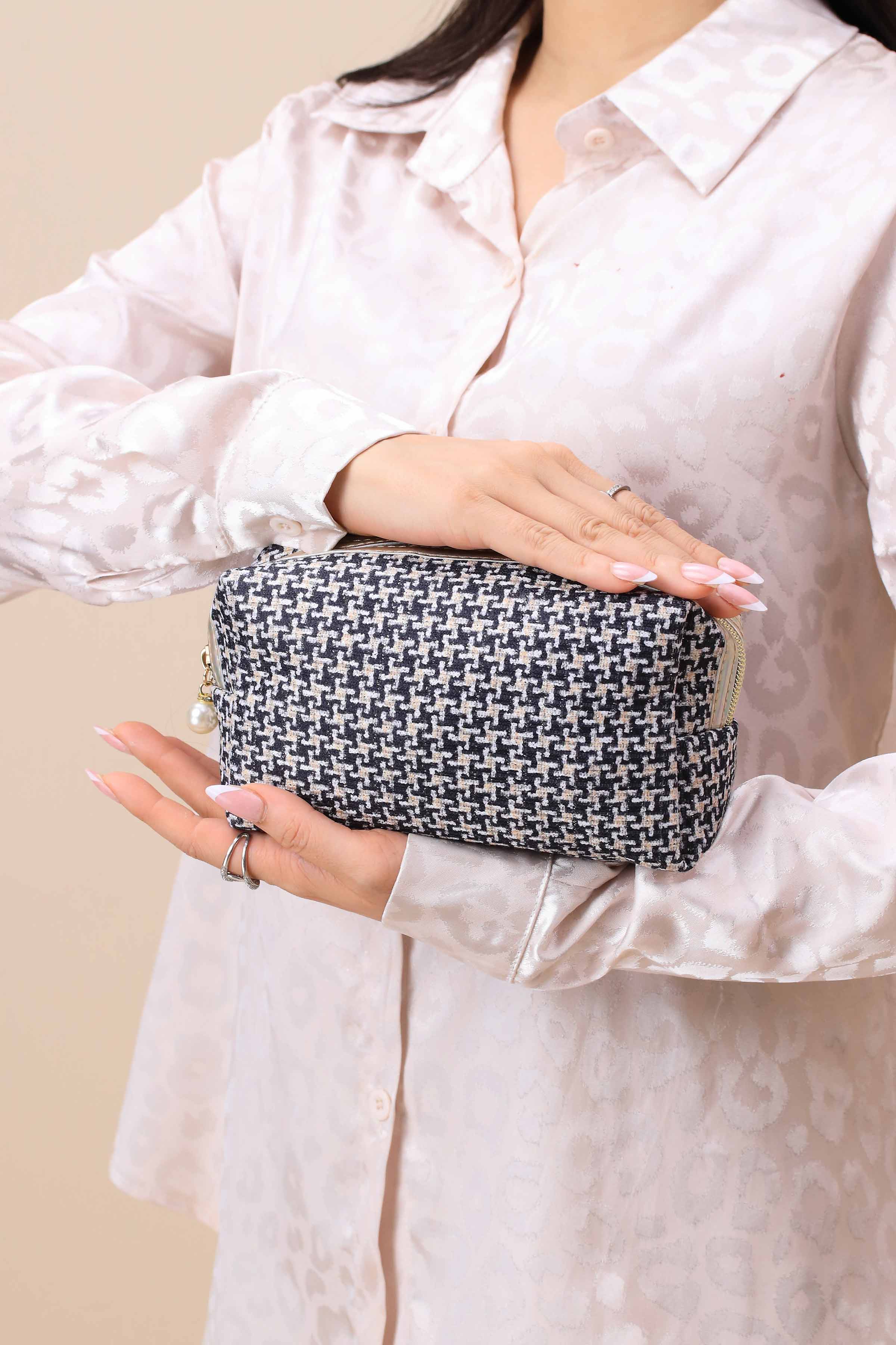 Black Vanity Bag-445972103-for Women - Bag Winter Collection | Nishat | Shop Online