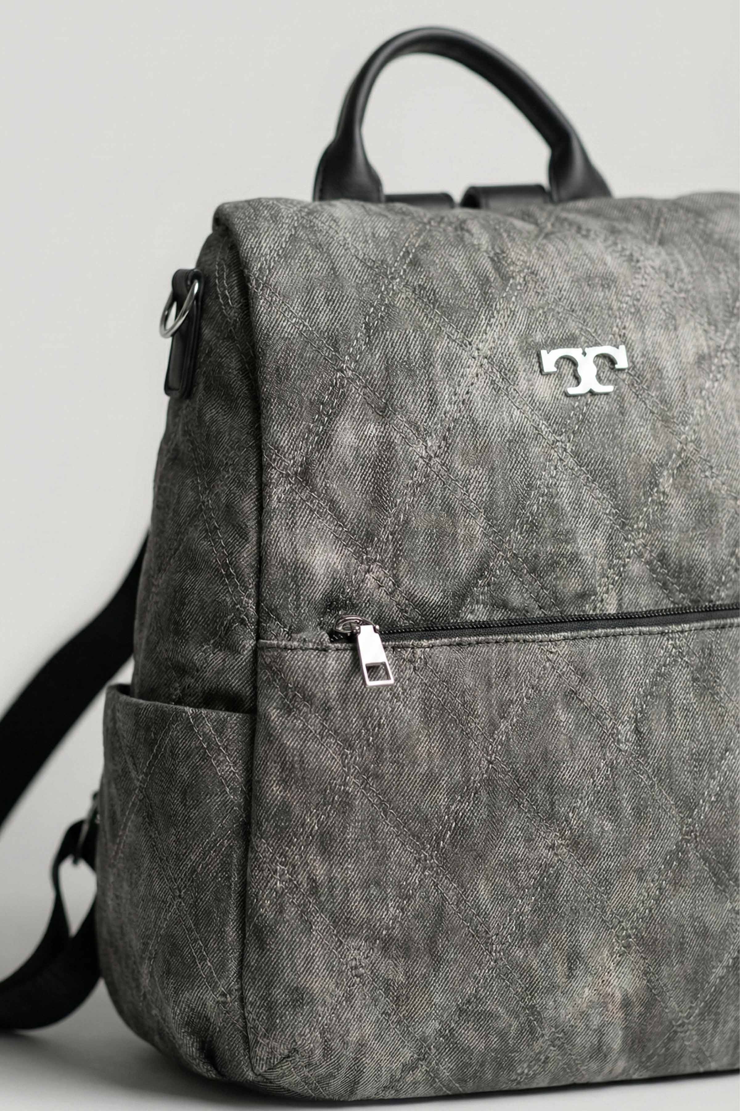 Black Back Pack-446212103