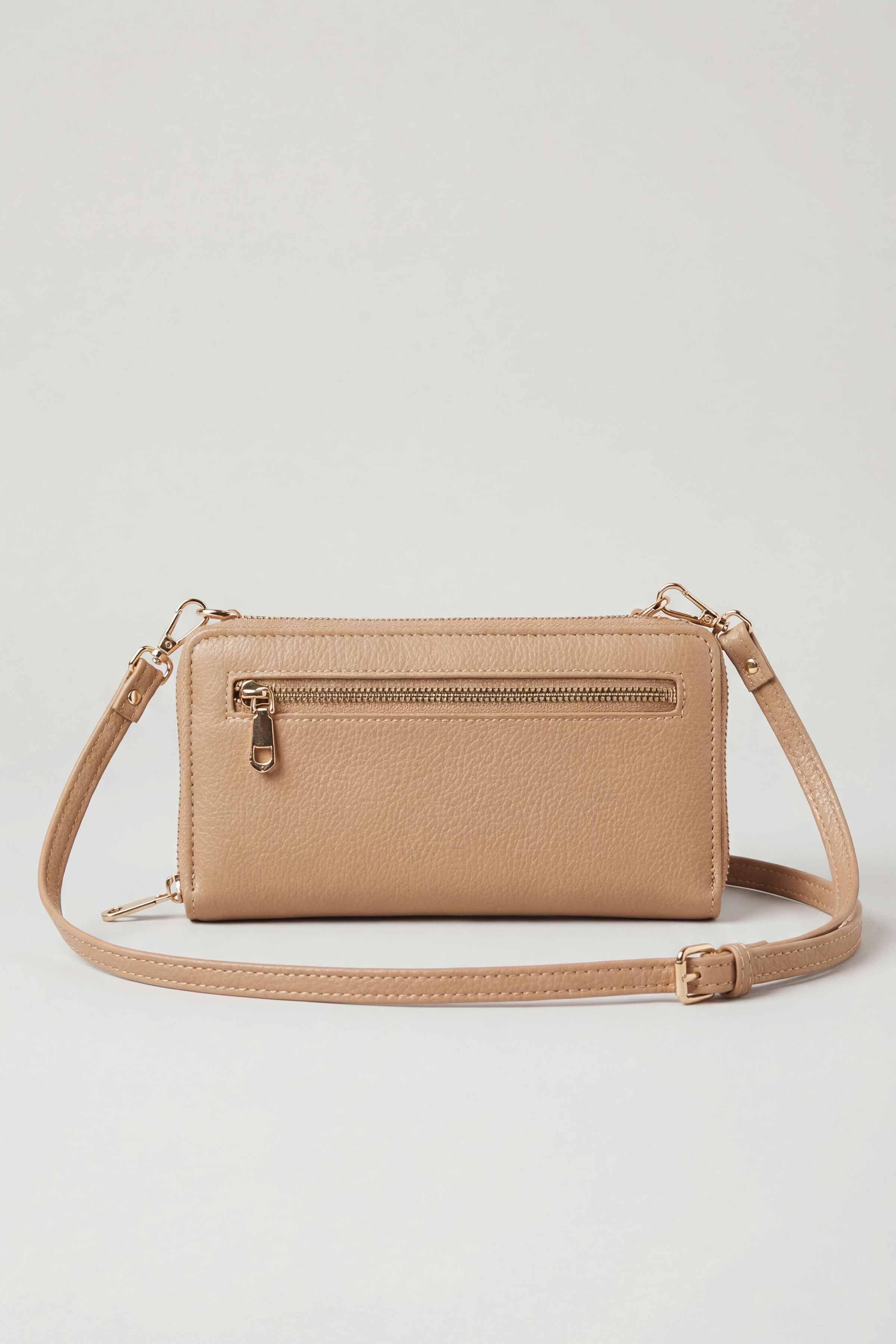 Tan Wallet-446642126