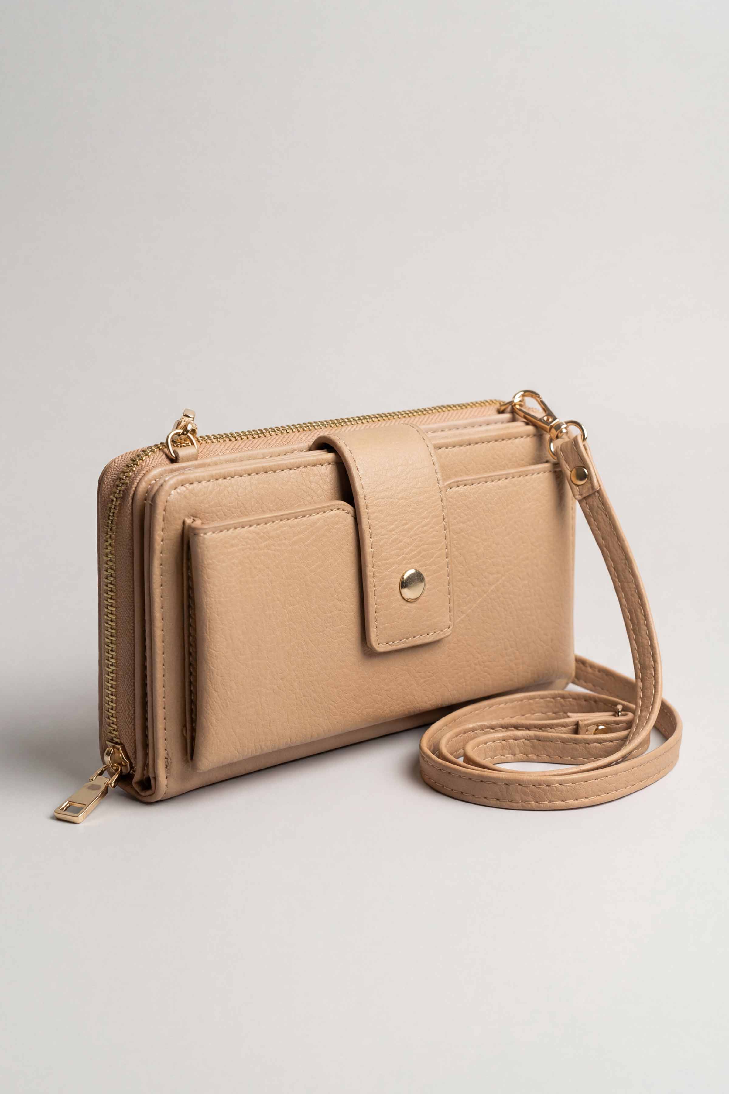Tan Wallet-446642126