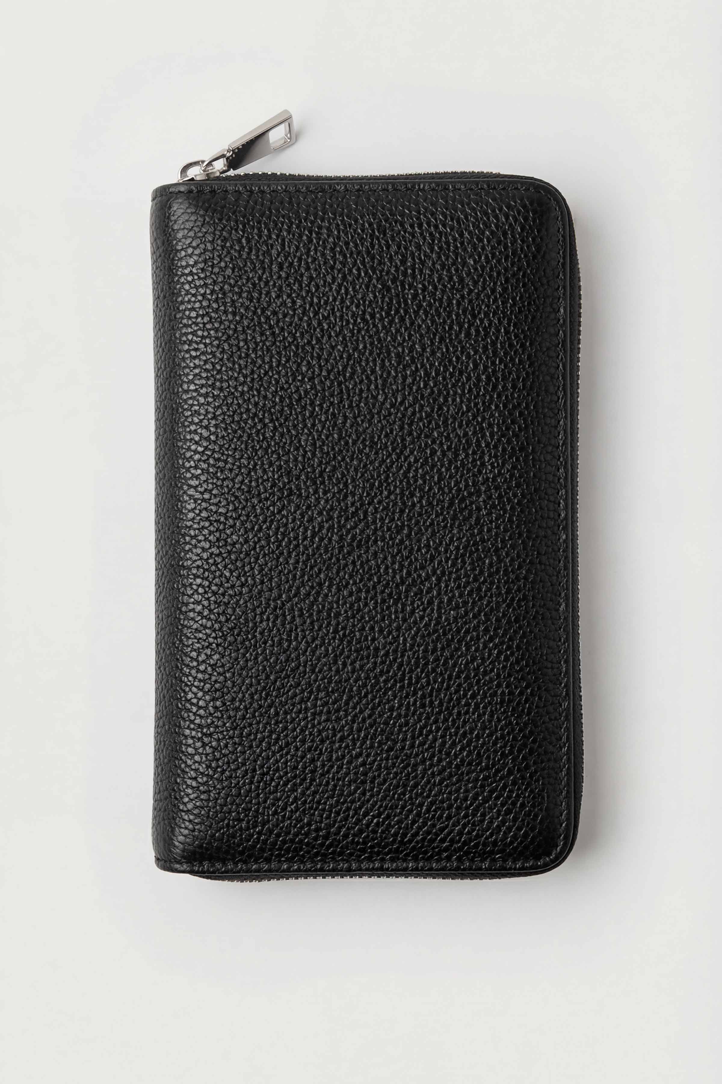 Black Wallet-446672103