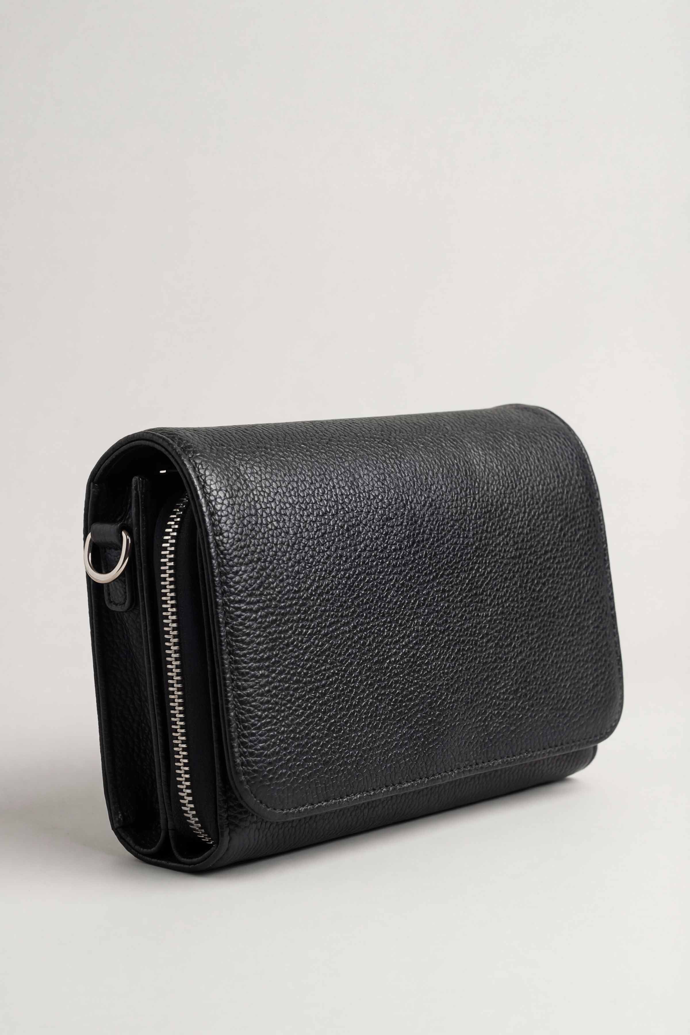 Black Wallet-446672103