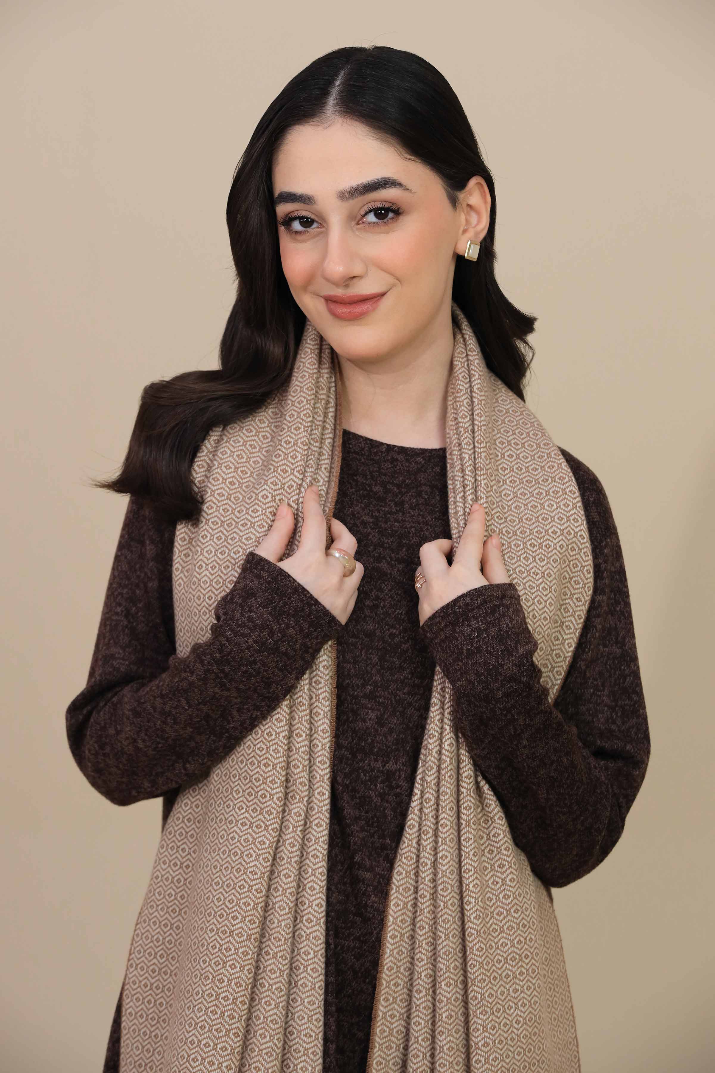 Red Women Shawl-446702101 for Women – Women Shawl Collection | Nishat | Shop Online