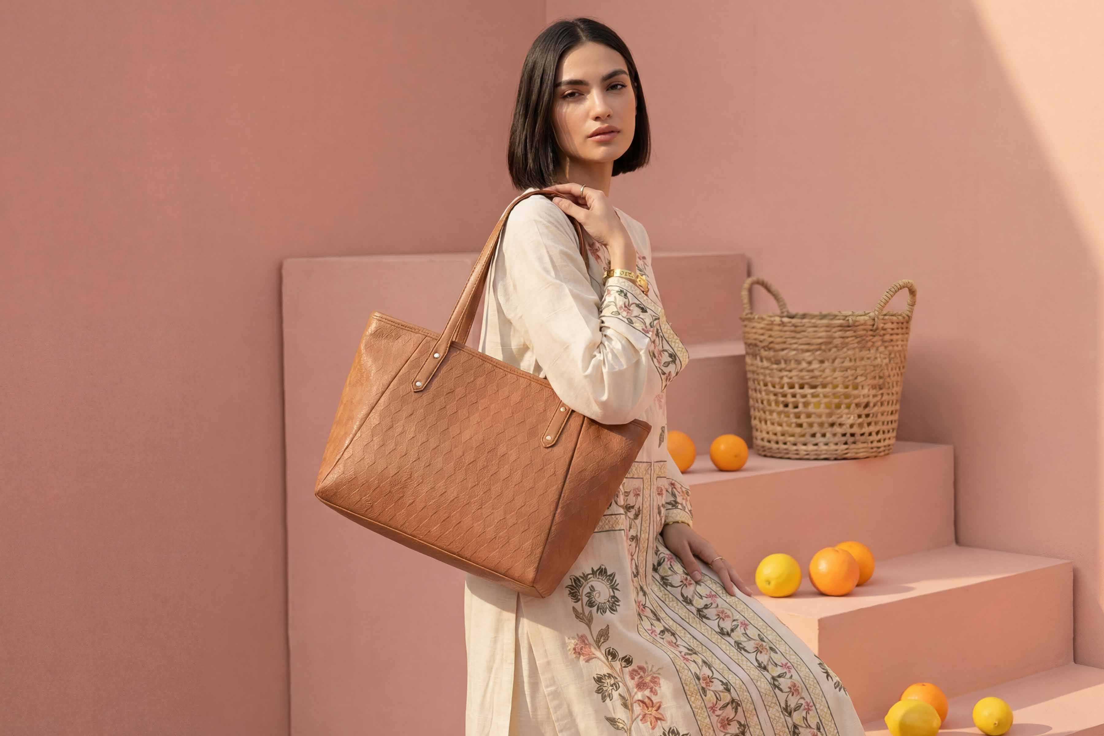 Brown Tote Bag-446842113