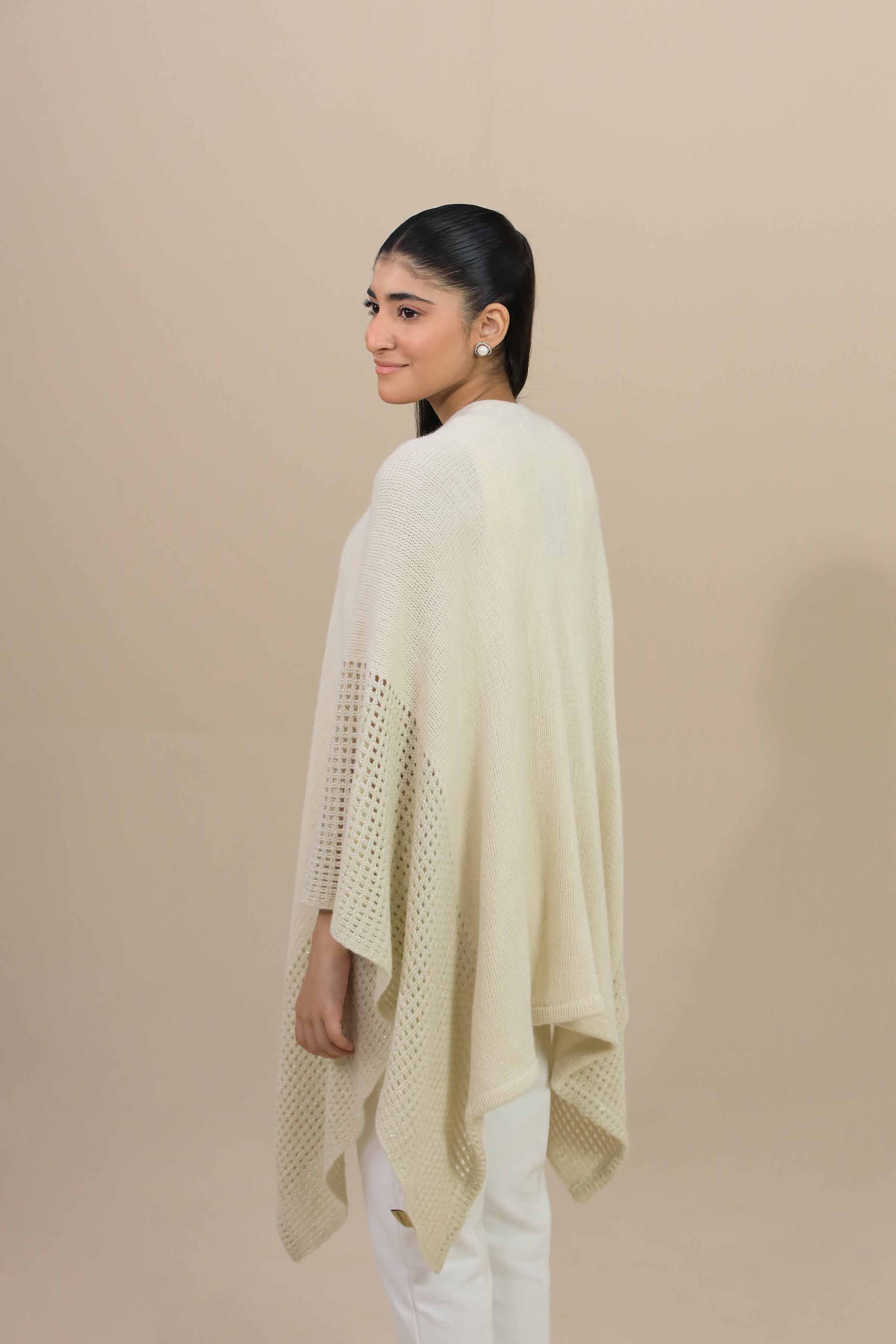 Off White Cape Shawl-447242107 for Women – Women Shawl Collection | Nishat | Shop Online
