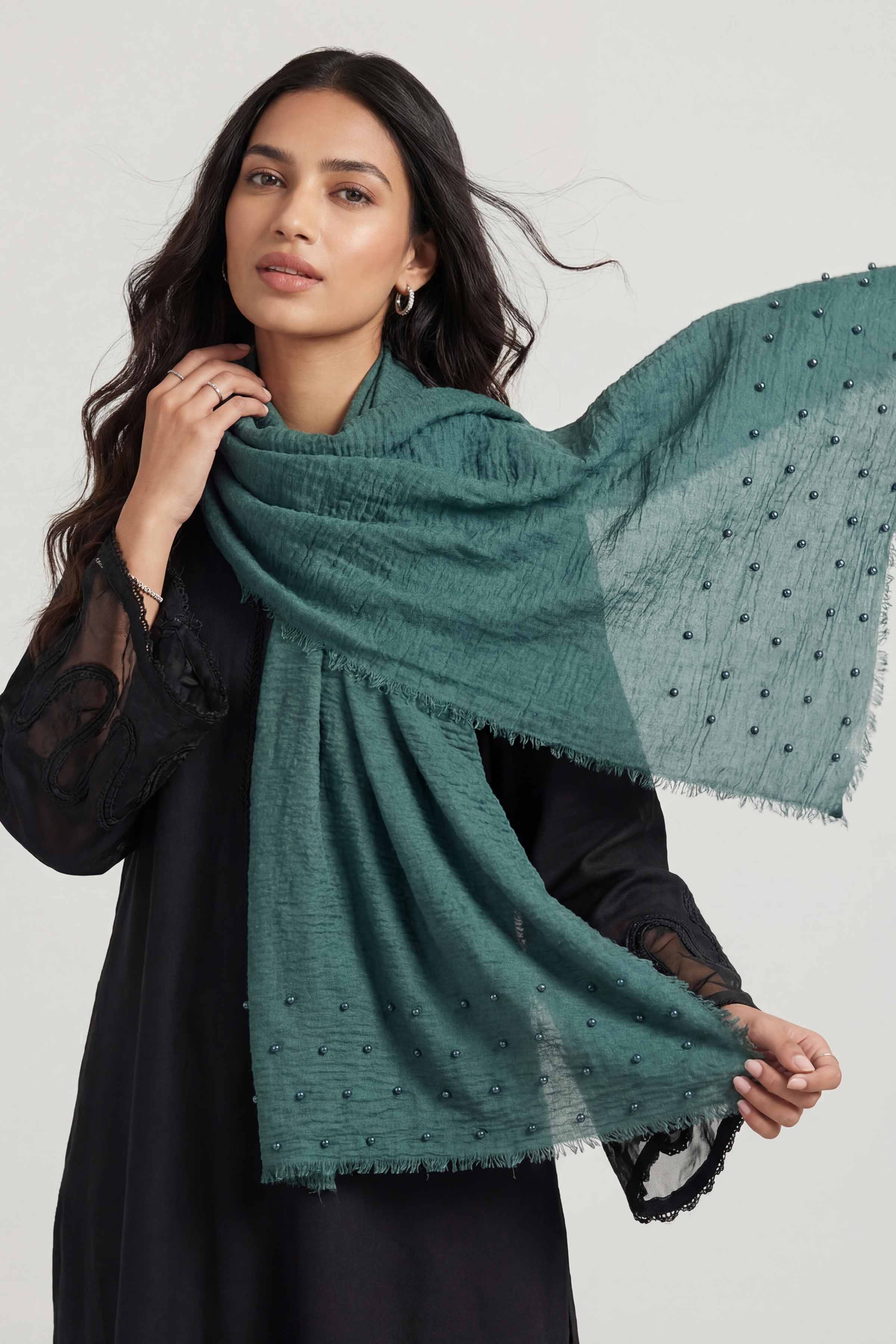 Green Women Scarf-447372104