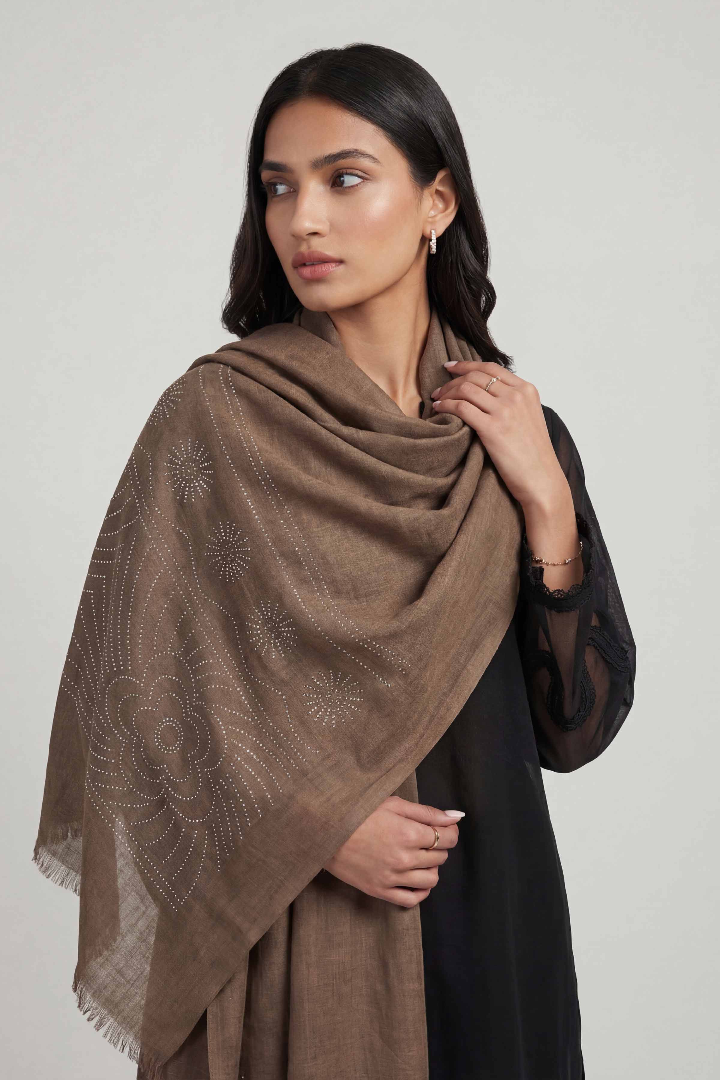 Coffee Women Scarf-447392117