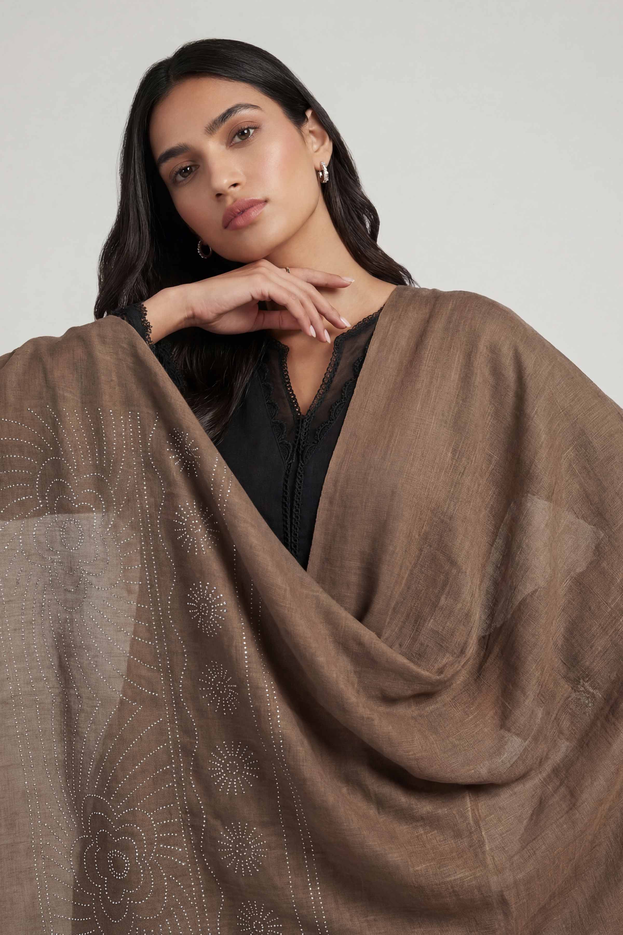 Coffee Women Scarf-447392117