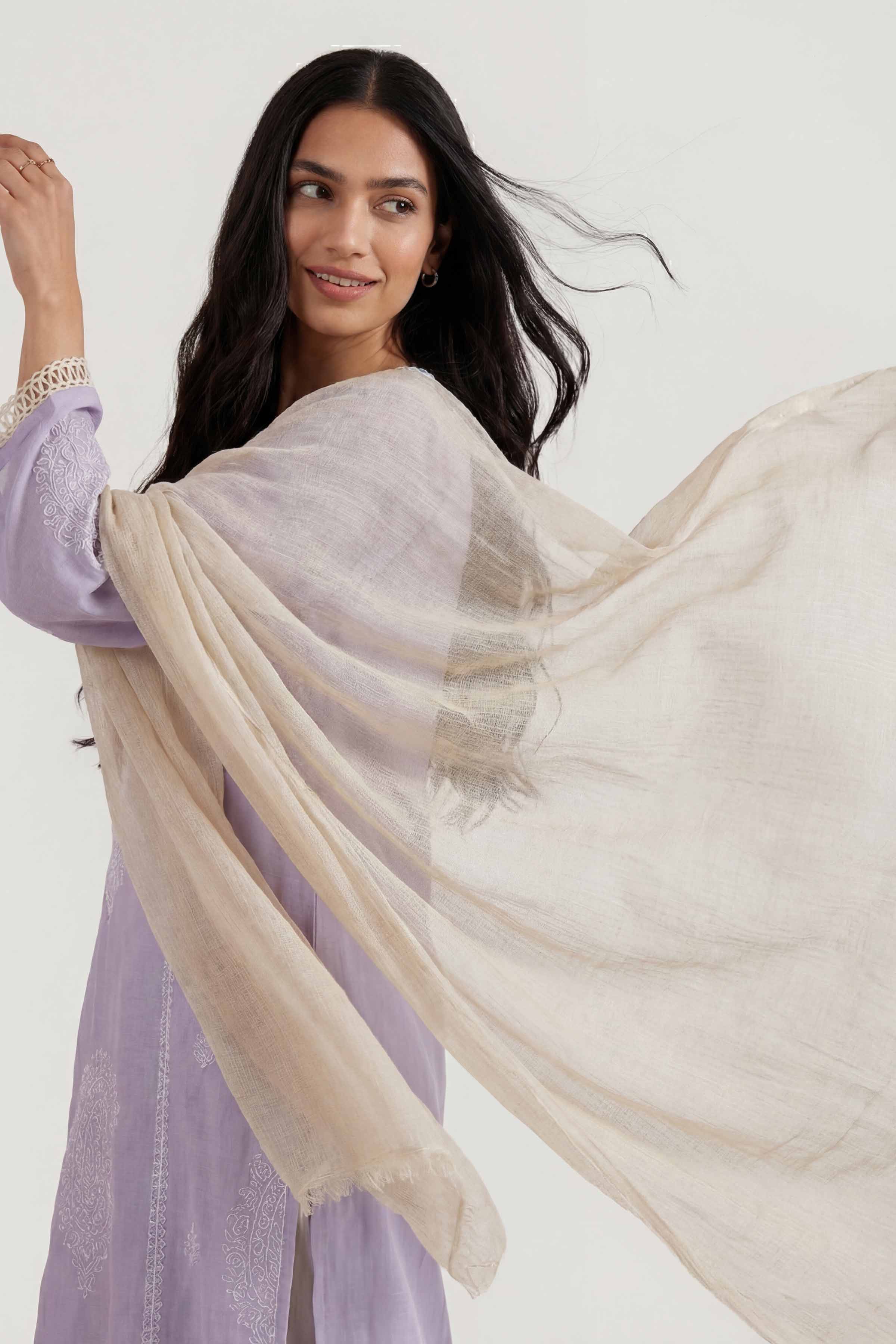 Off White Women Scarf-447422107