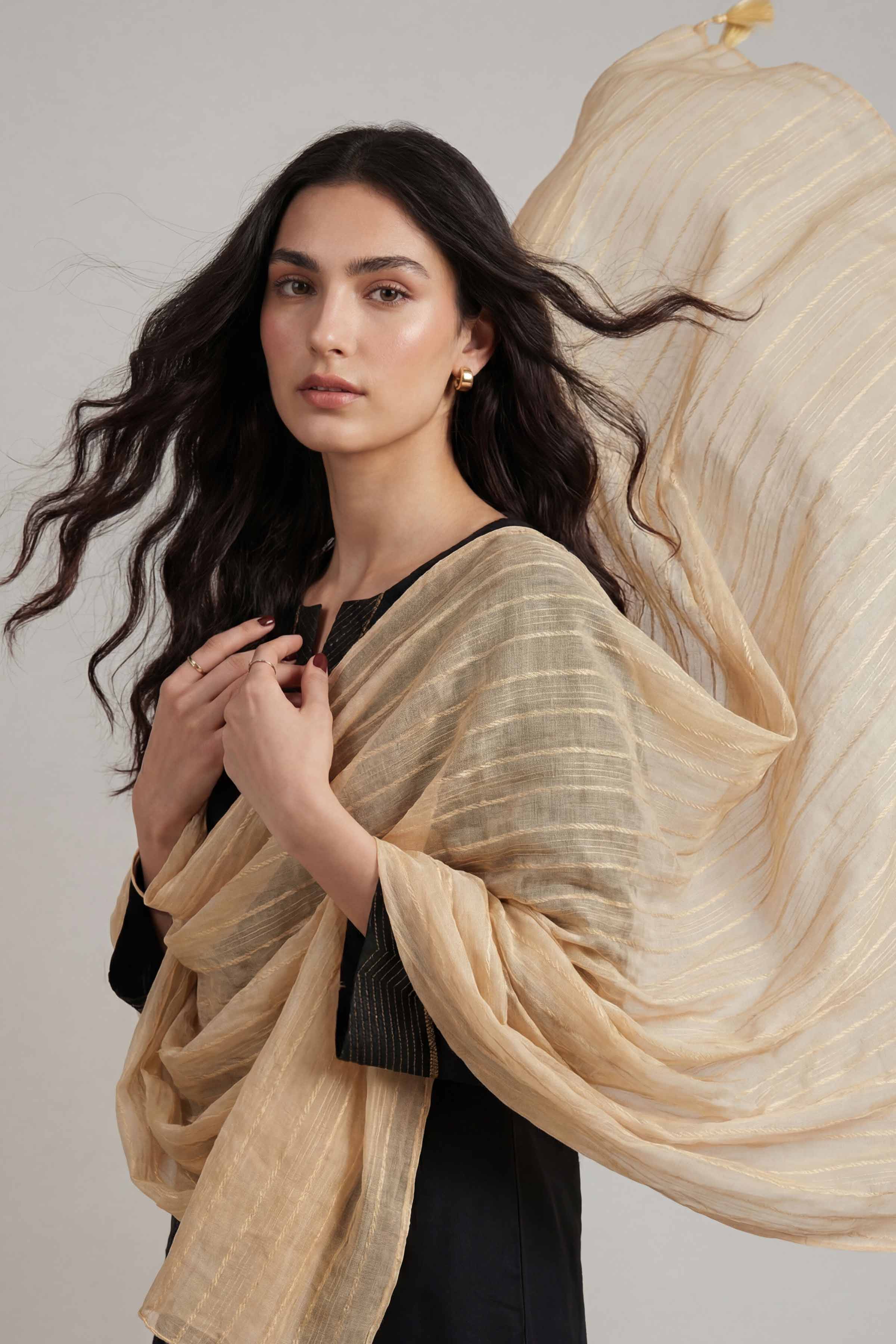 Camel Women Scarf-447902129