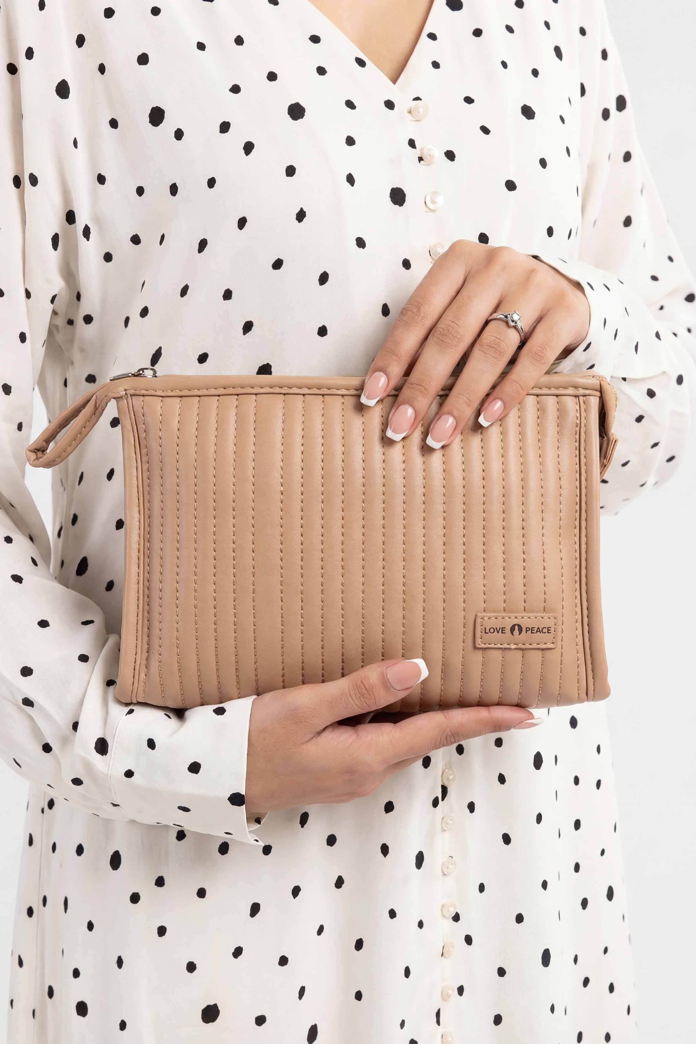 Coffee Vanity Bag-448312117