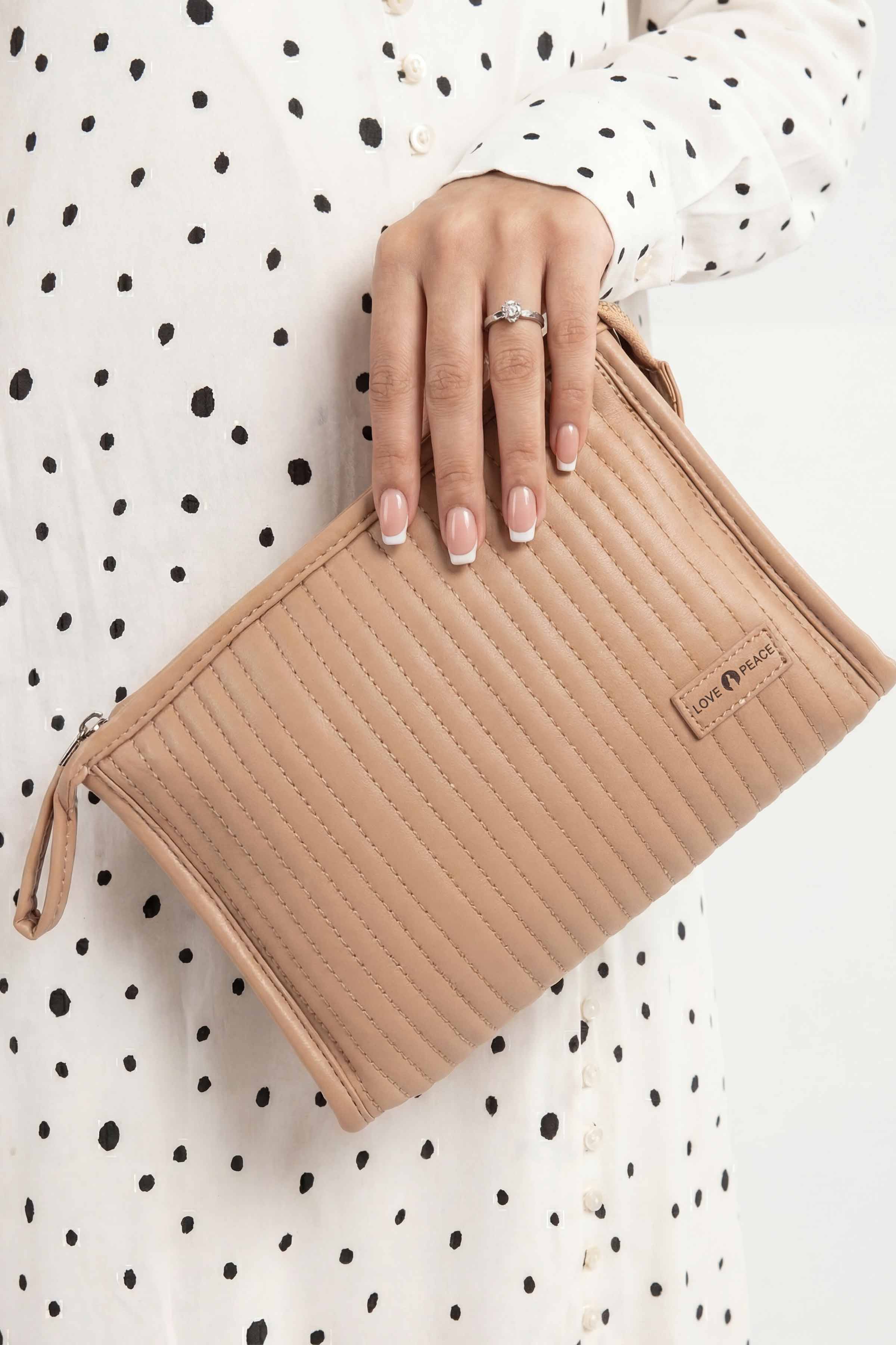 Coffee Vanity Bag-448312117