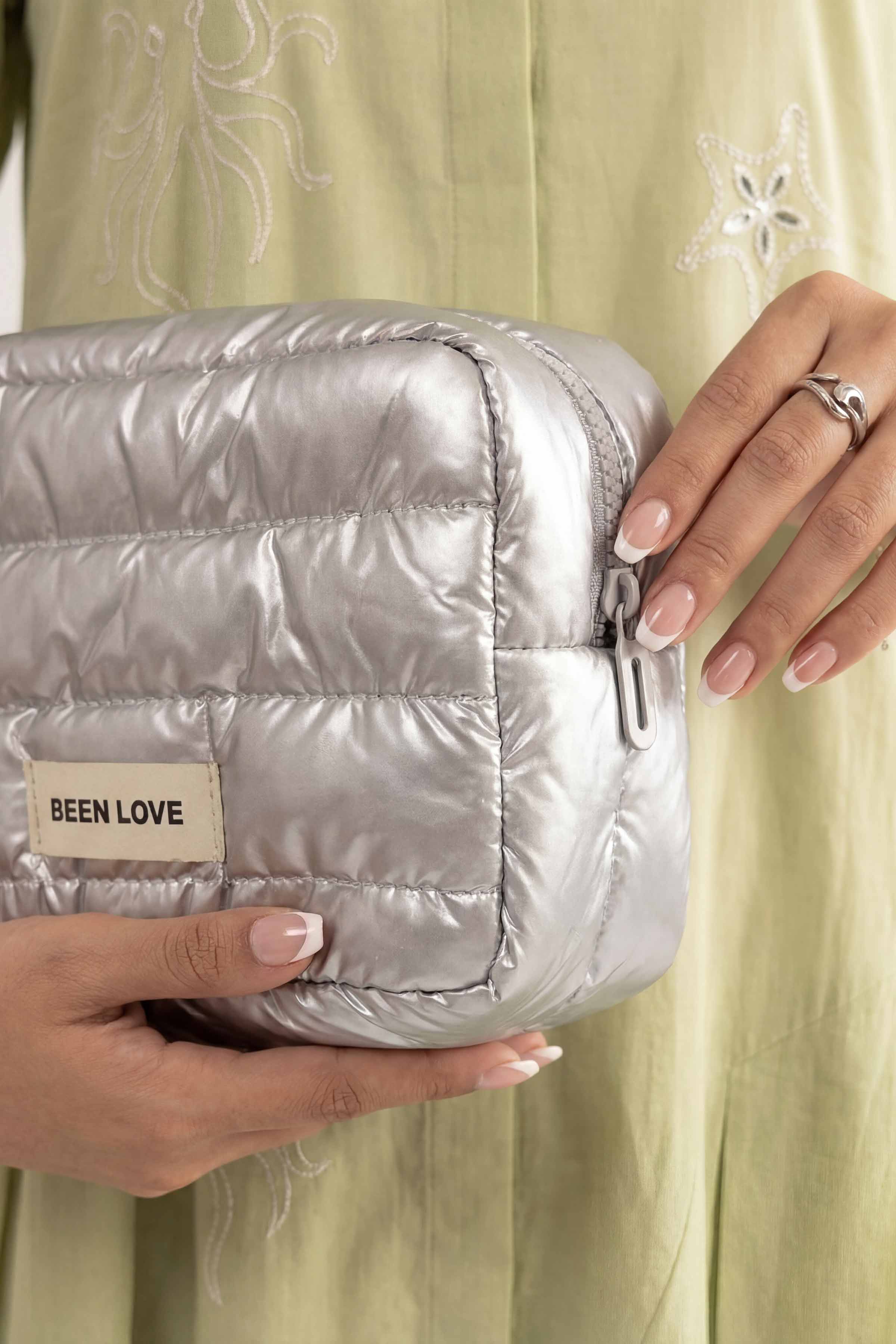 Silver Vanity Bag-448332120